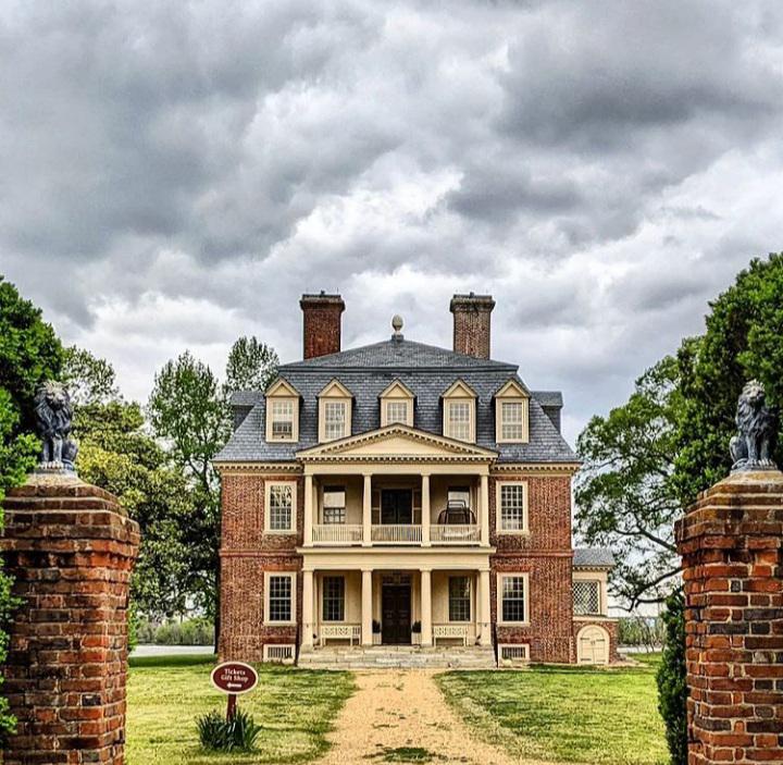 I knew Braithwaite Manor was based on a real house, but apparently so