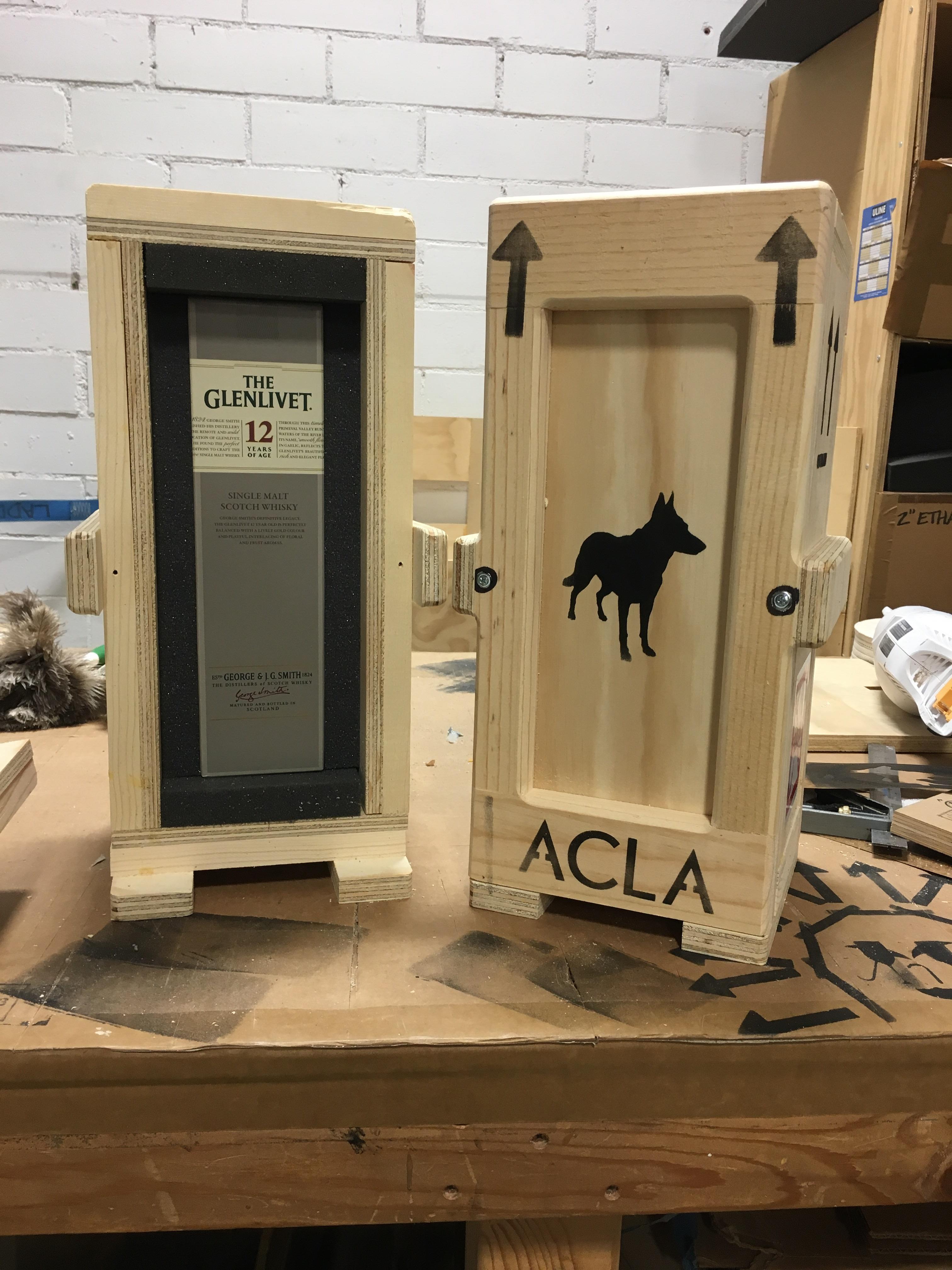 I crate art for a living, decided to make a little holiday crate for my