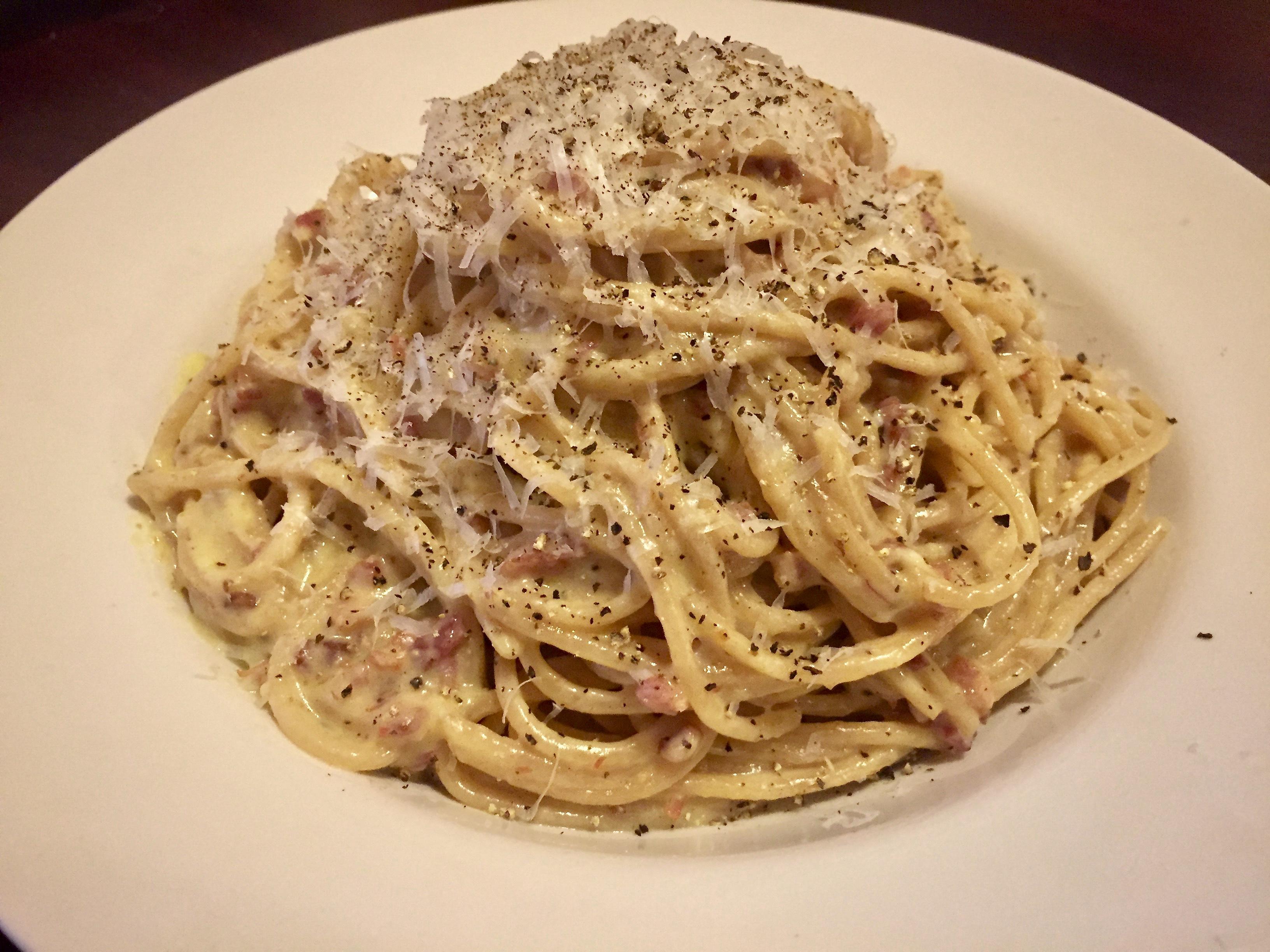 [HOMEMADE] Spaghetti alla Carbonara r/food