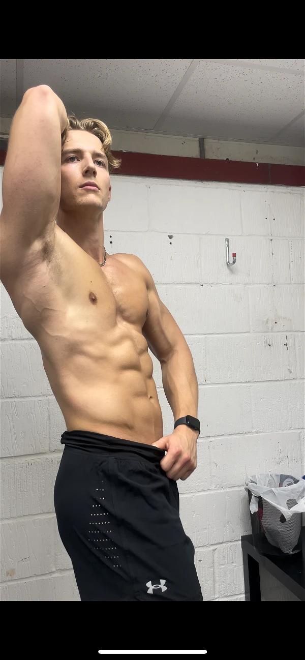 hey : HotGuysWorkingOut