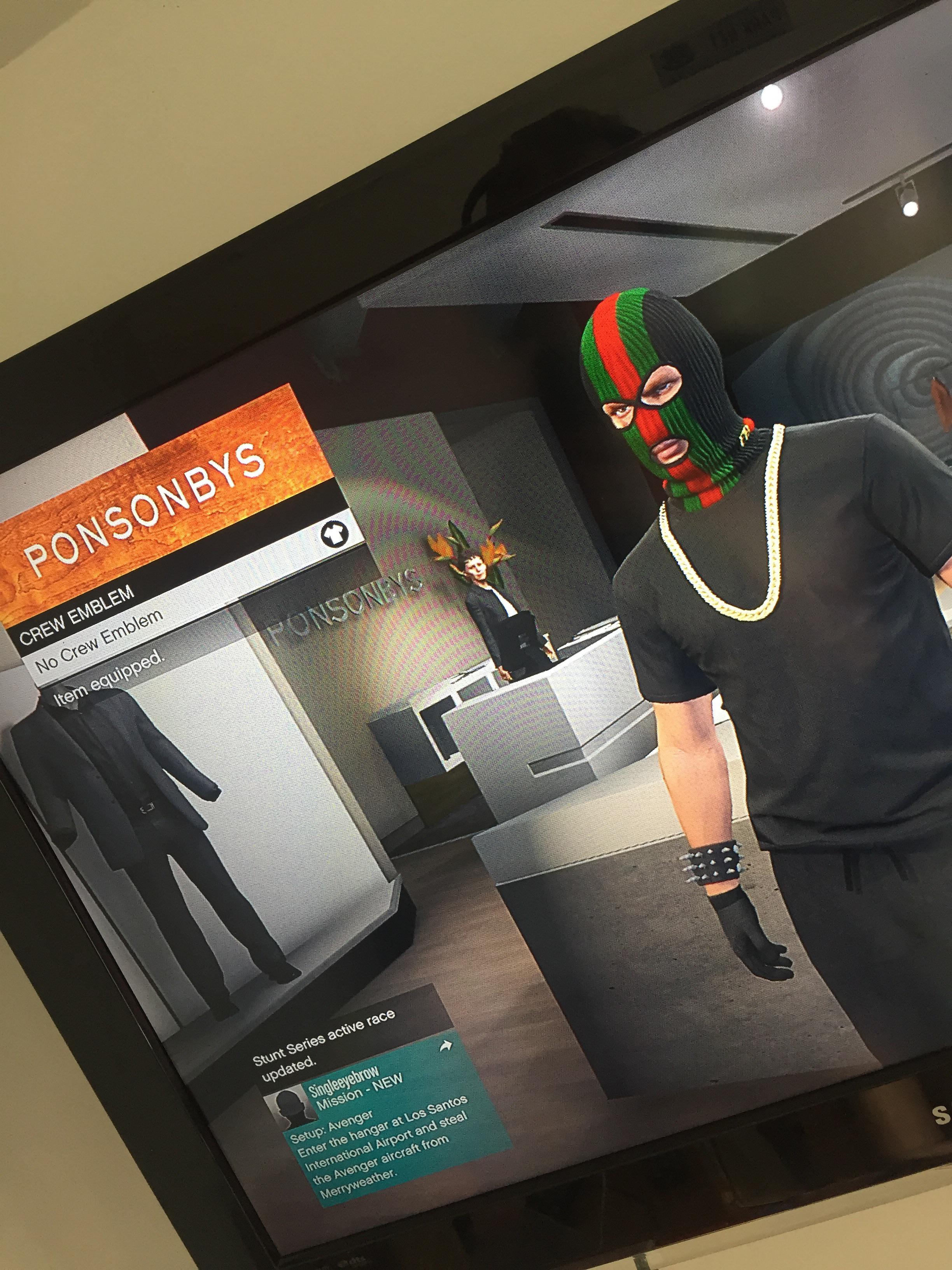 How do I put my crew emblem on this?