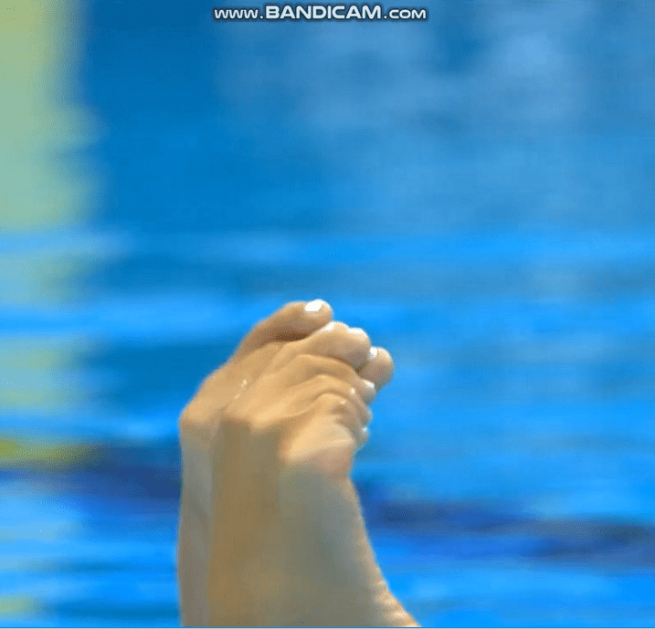 Synchronized swimming feet closeups 2 The MousePad