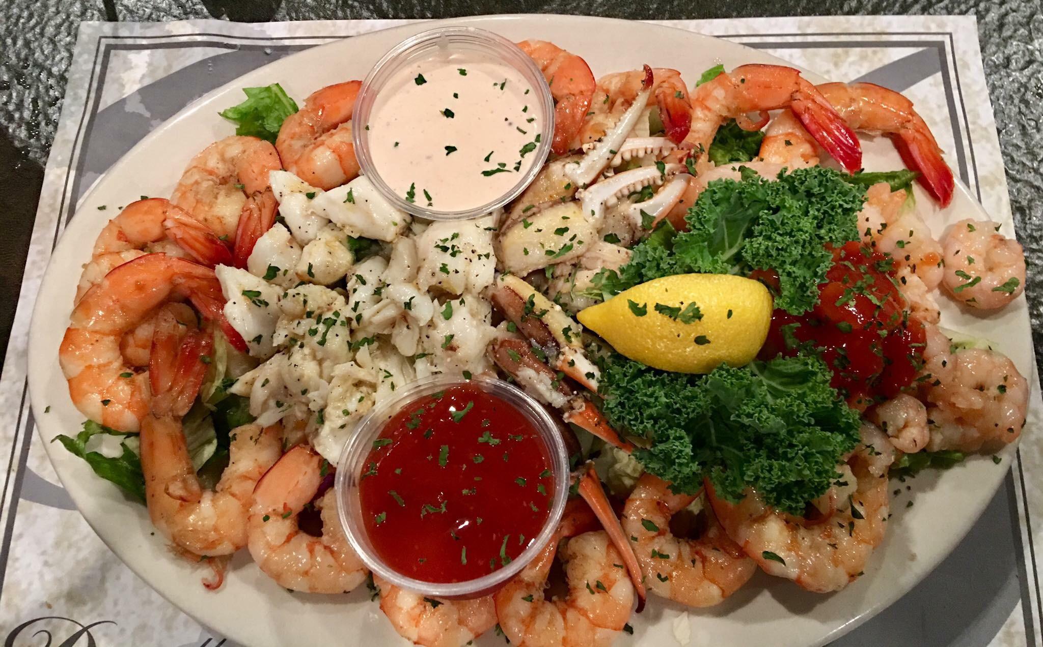 [I ate] Chilled seafood platter. r/food