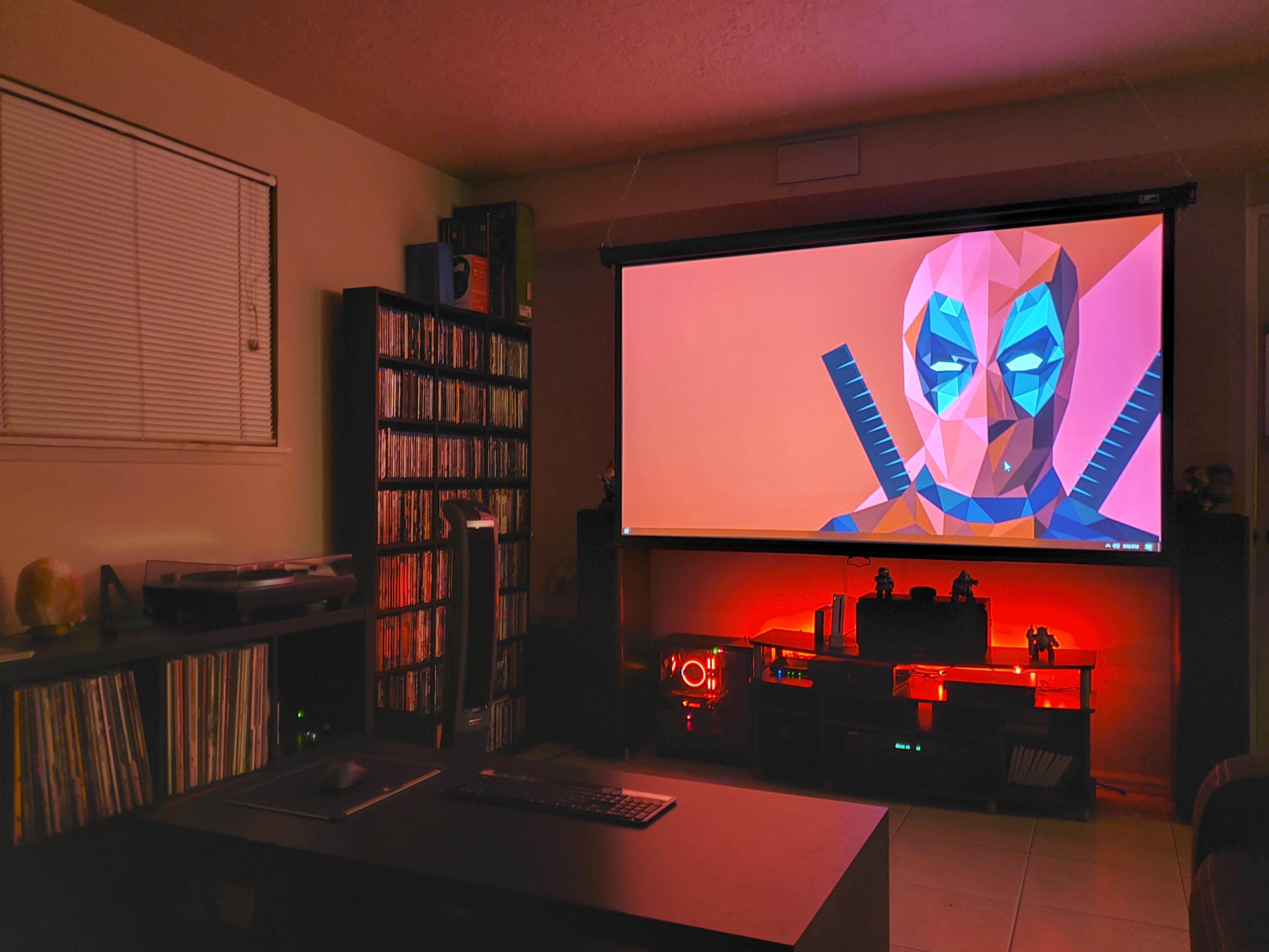 I feel like my small home theater is cozy r/CozyPlaces