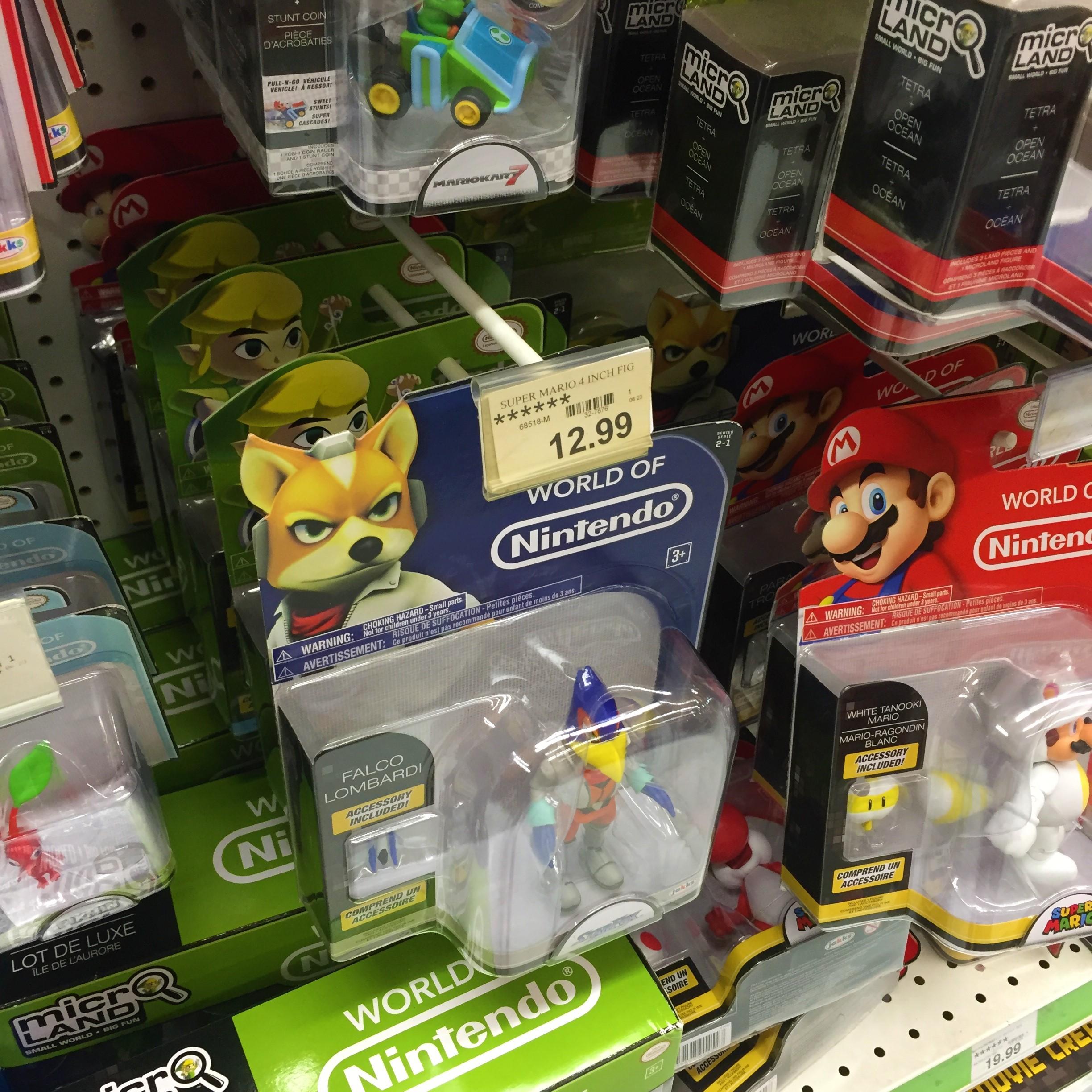 Plenty of 4" 21 figures at Toys 'R' Us in Tech Ridge shops in Austin