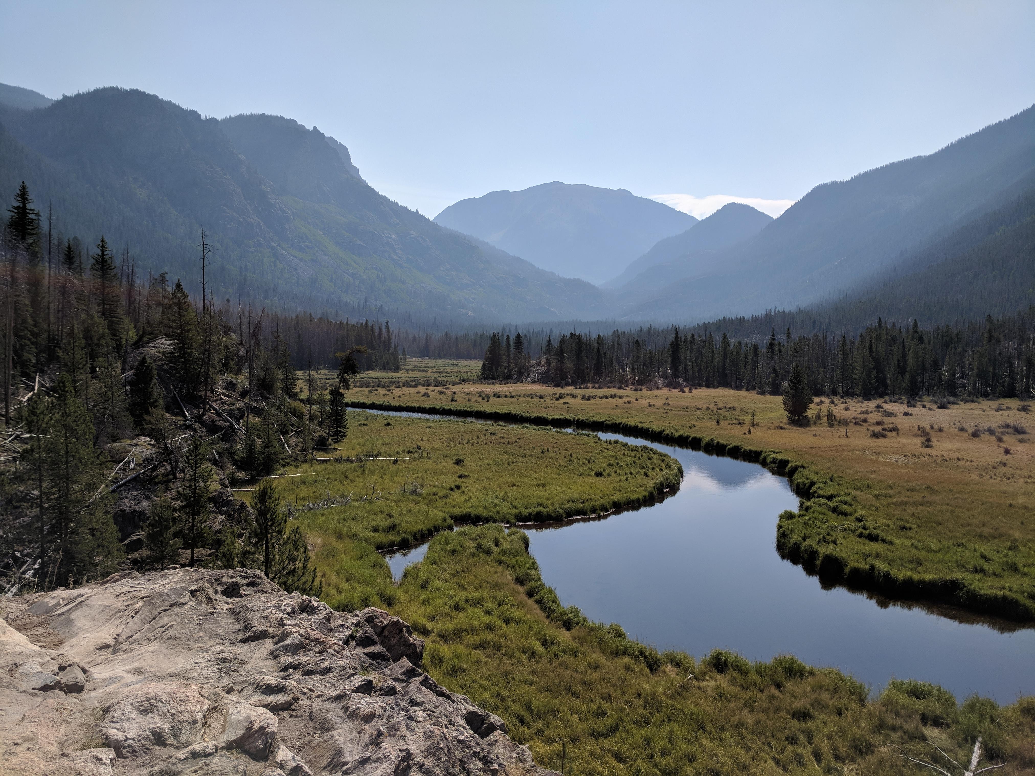 One of my favorite views on the East Inlet trail on the way to Lake Verna, CO r/CampingandHiking