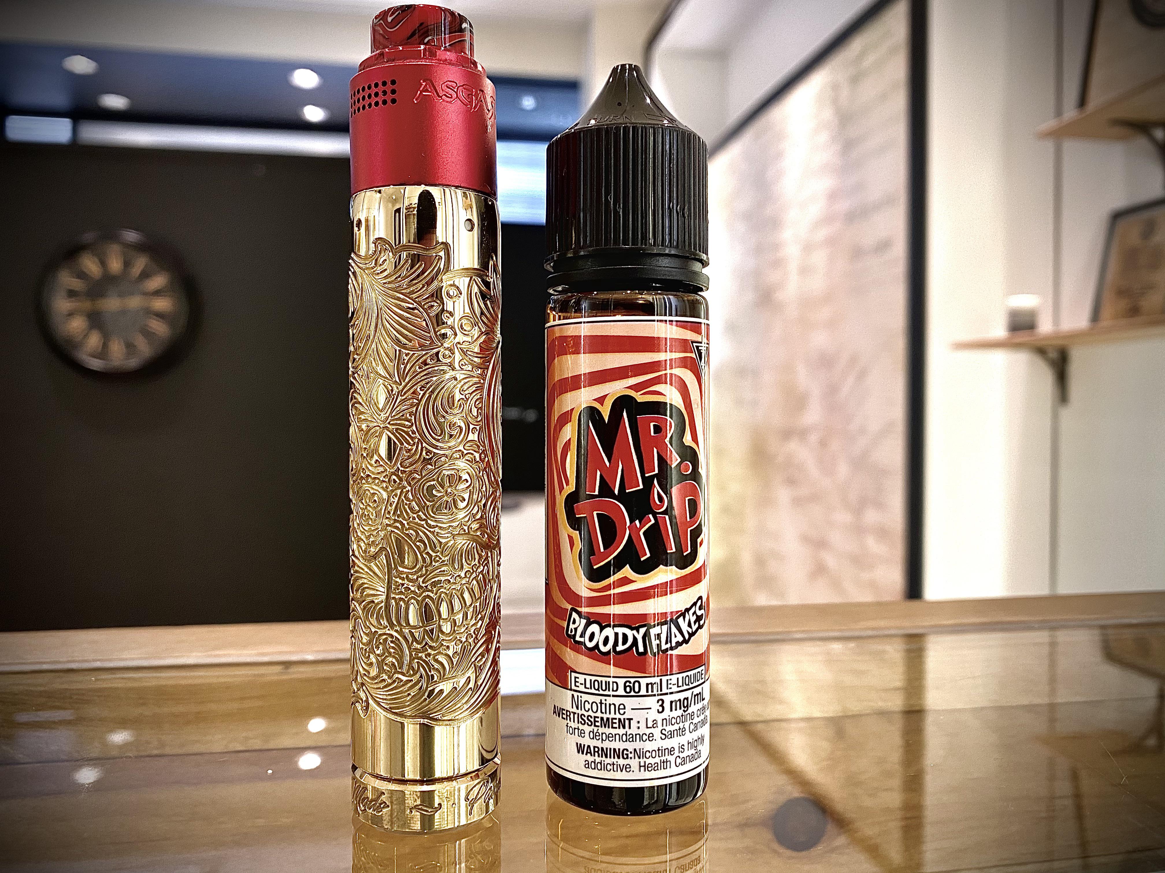 Who still uses mech mods here? r/VapePorn