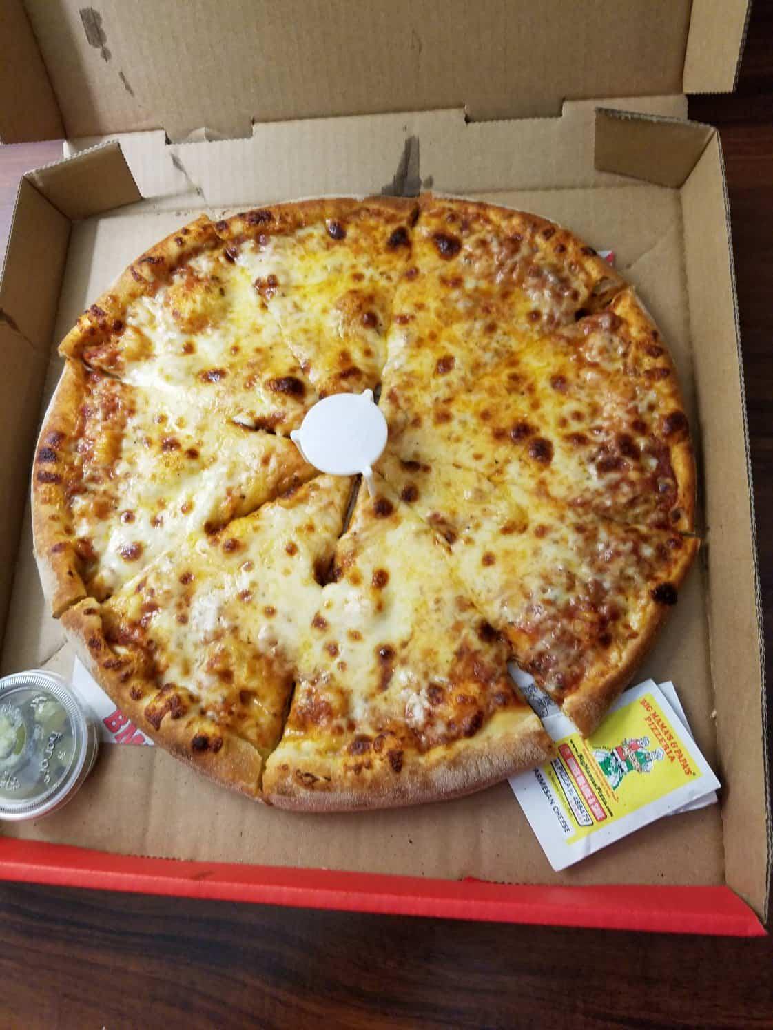 Big Mama's and Papa's Pizza Restaurant in Los Angeles,CA,United States