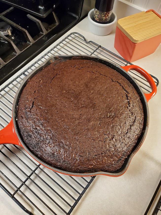 Quarantining with new Le Creuset skillet lid? r/LeCreuset