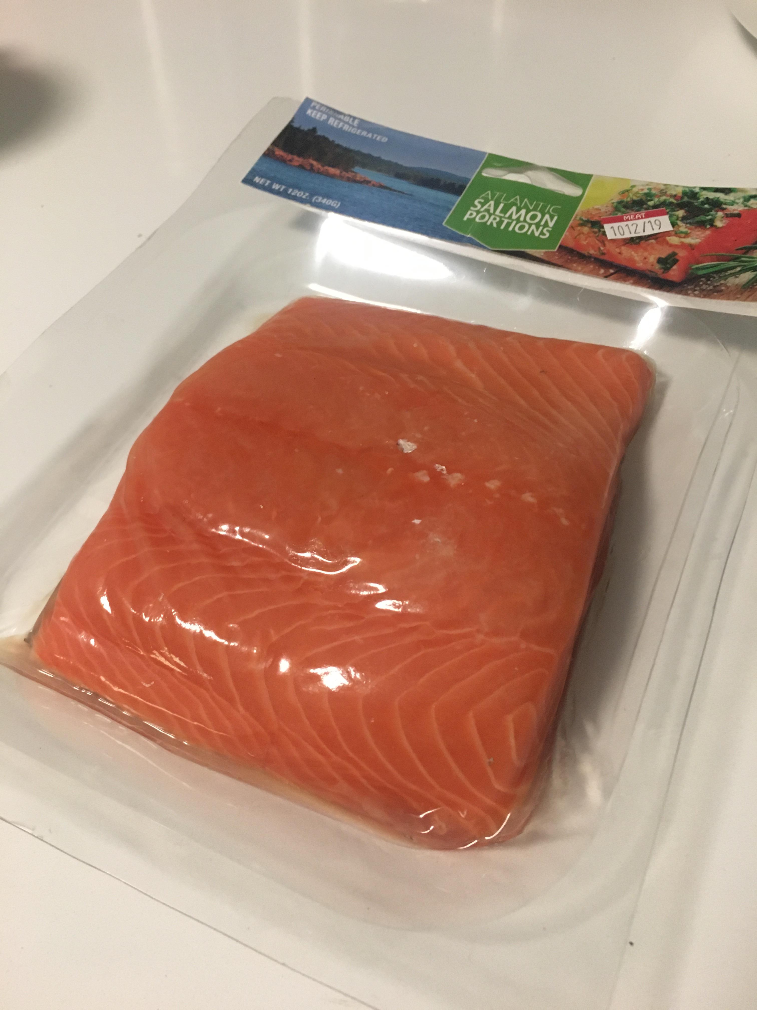Can I bake salmon in oven without oil/butter? r/recipes