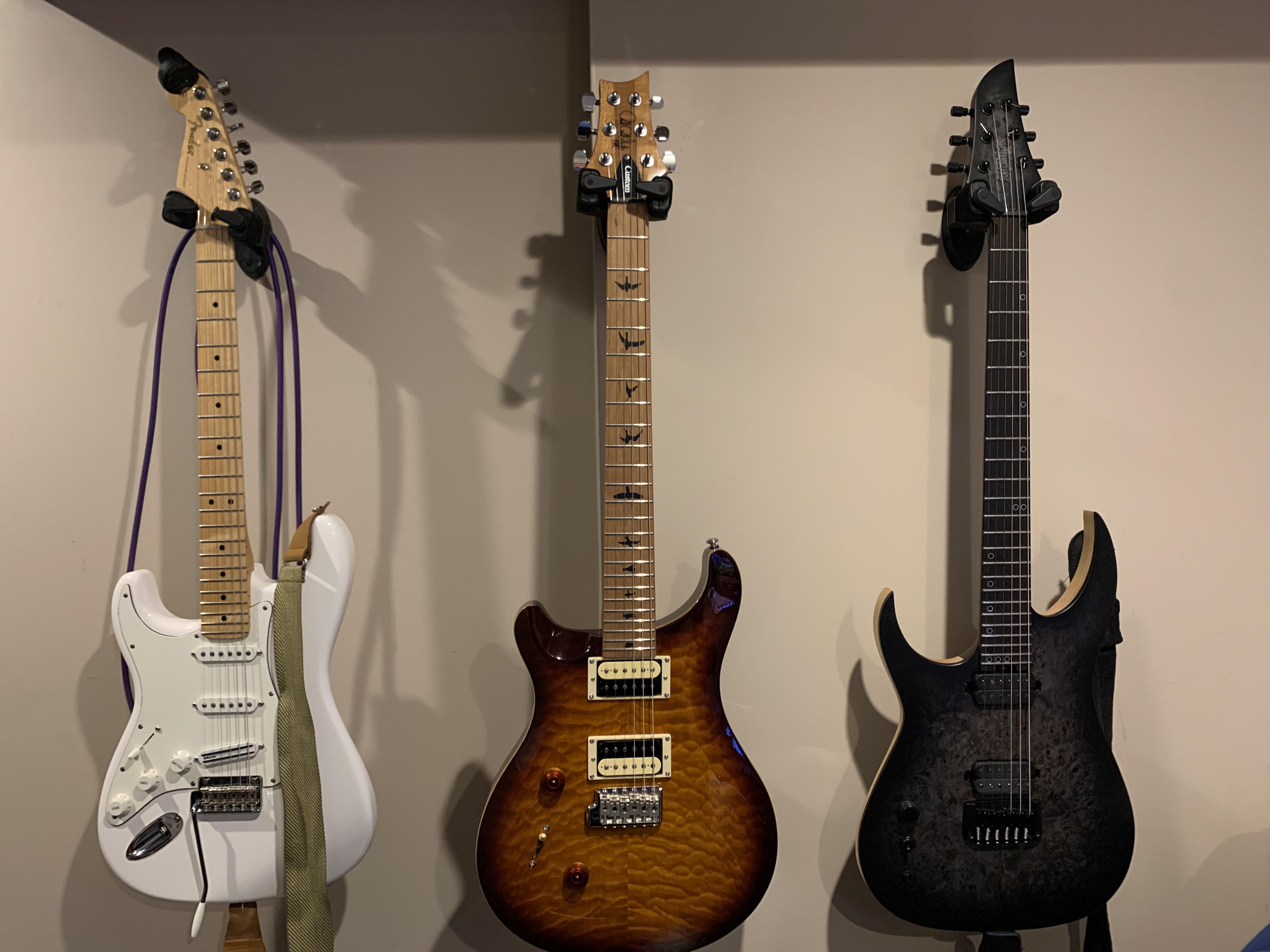 My crew , all with custom gun oil and wax necks r/Leftyguitarists