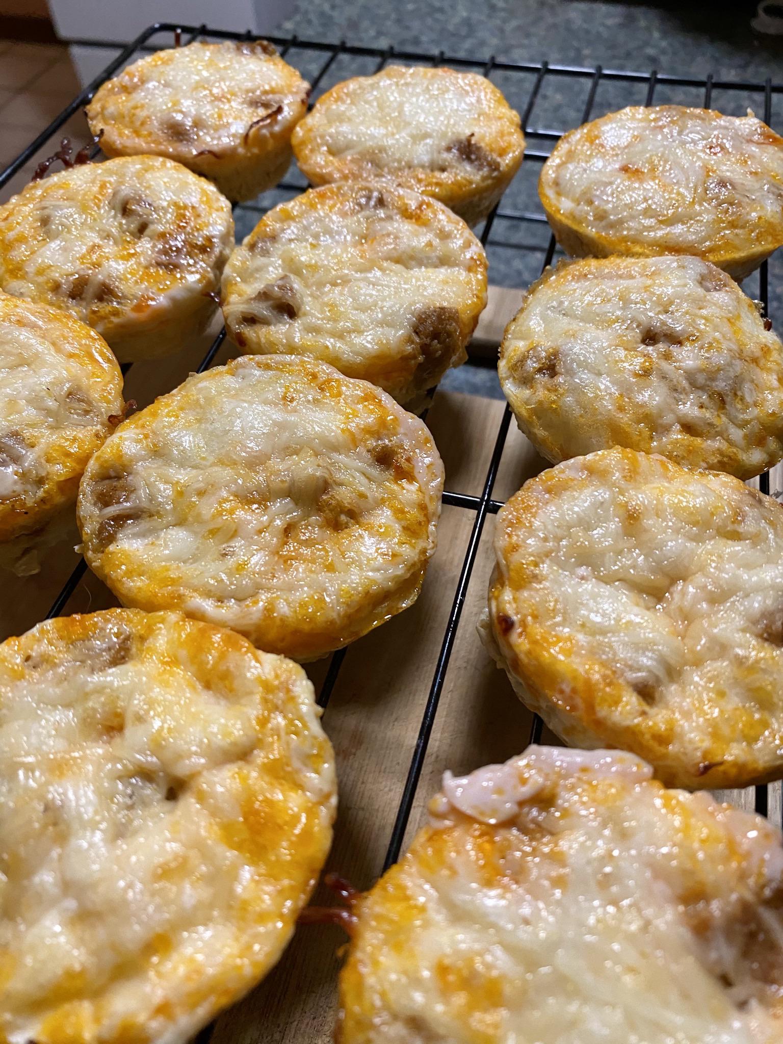 [Homemade] Spicy Italian sausage egg cups. r/food