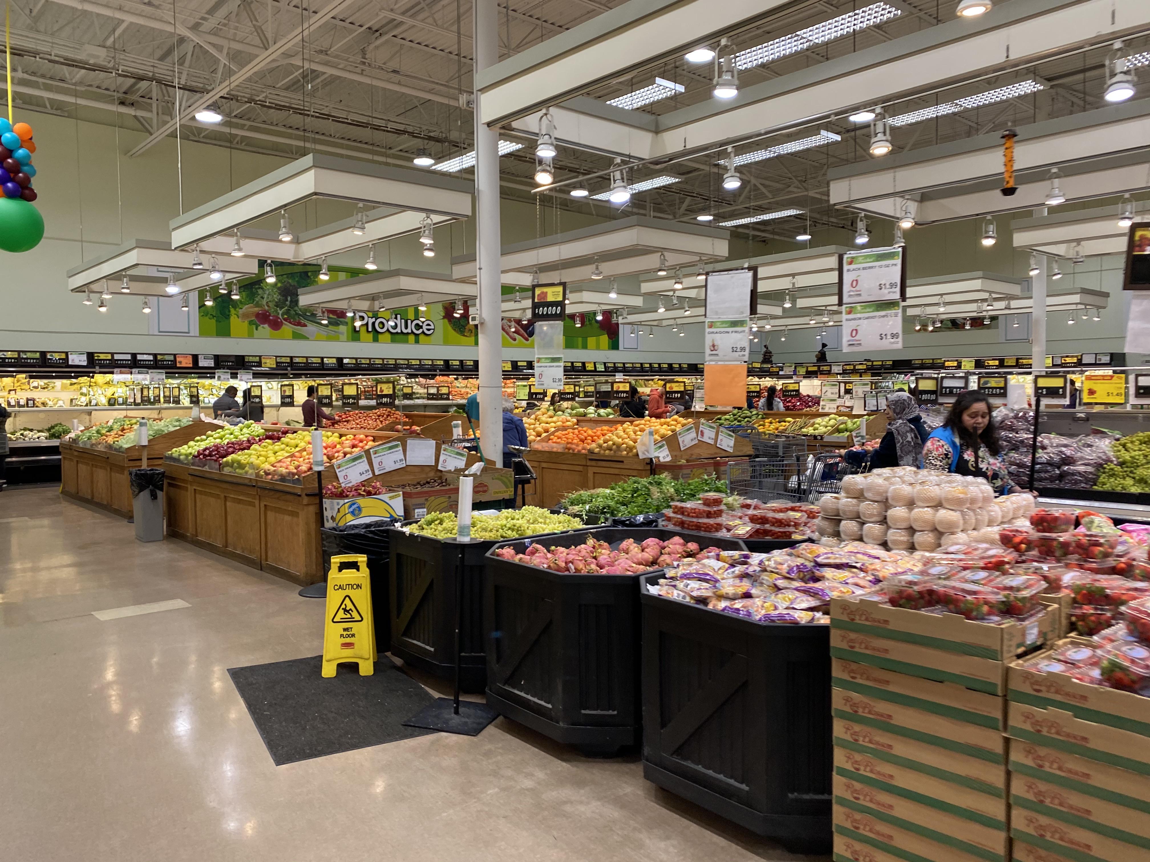 Asian market in the United States r/pics