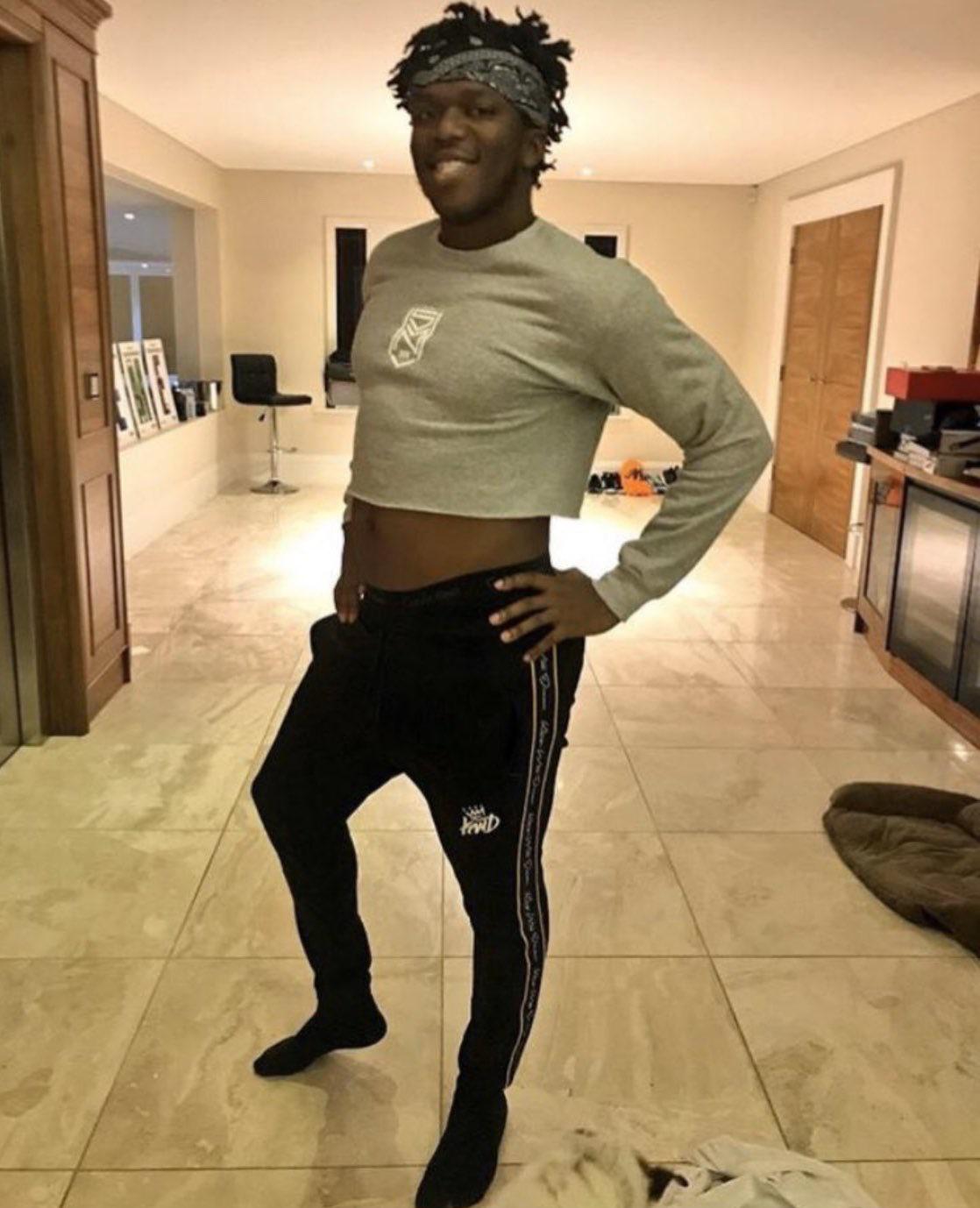 Simons little outfit r/ksi