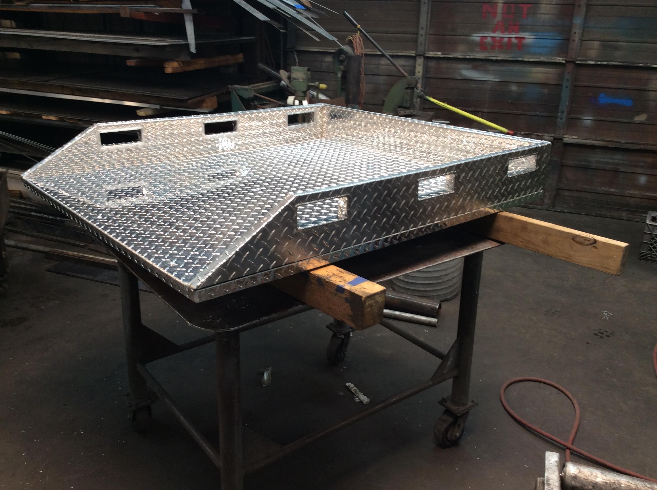 .125" diamond plate aluminum custom golf cart bed r/Welding