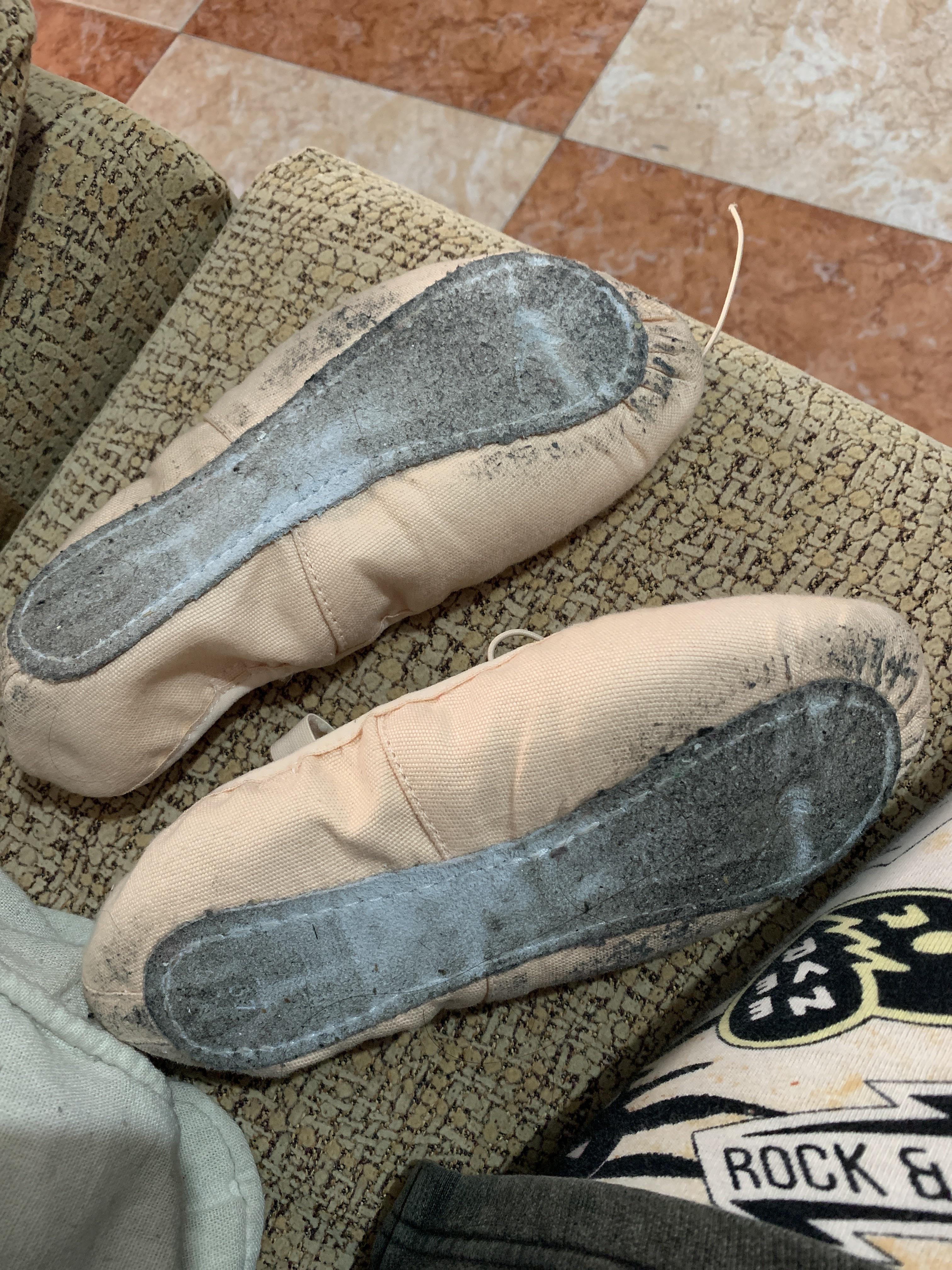 Can you guys please tell me how should I clean my ballet slippers? 😔 r/BALLET