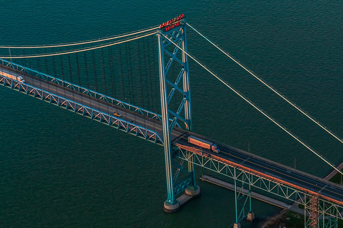 Ambassador bridge from airplane r/Detroit