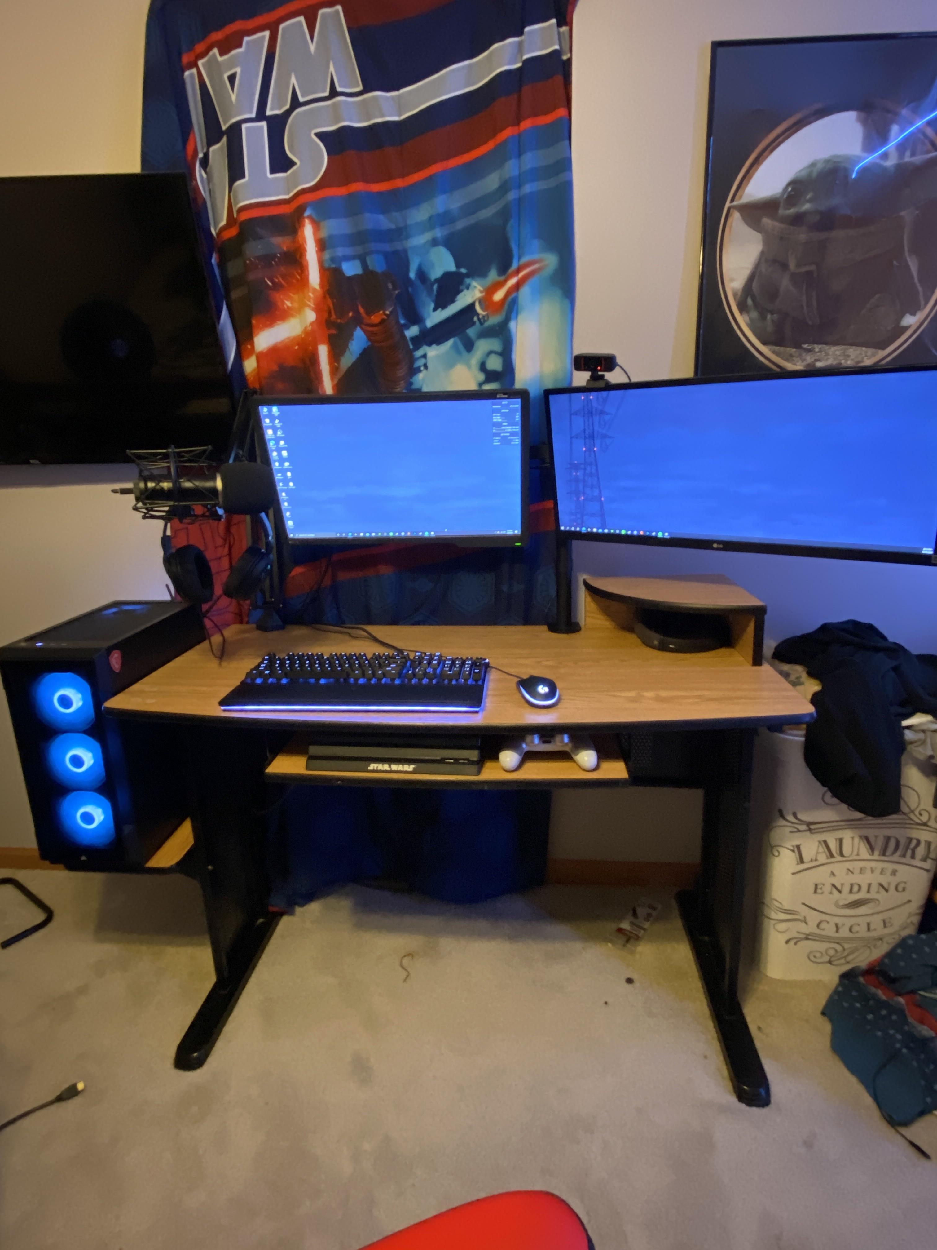 New desk, shattered monitor, upgraded monitor, better cable management