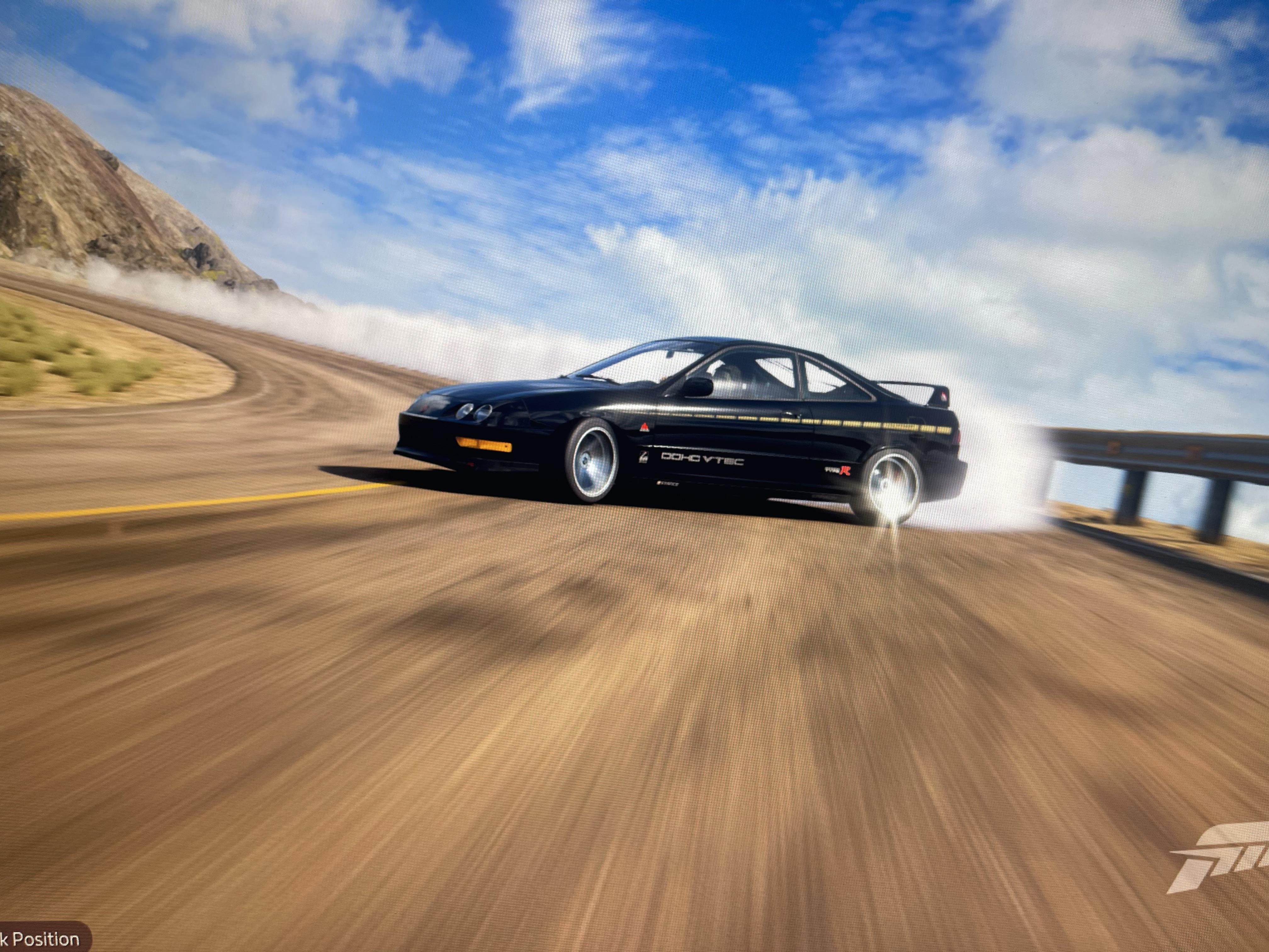 I really enjoy this car for drifting r/forza