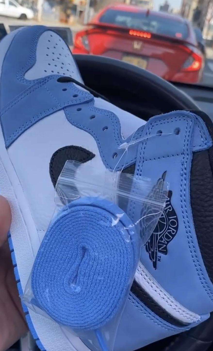 NYC REPLICA FASHION anyone in New York City know where I can buy fake