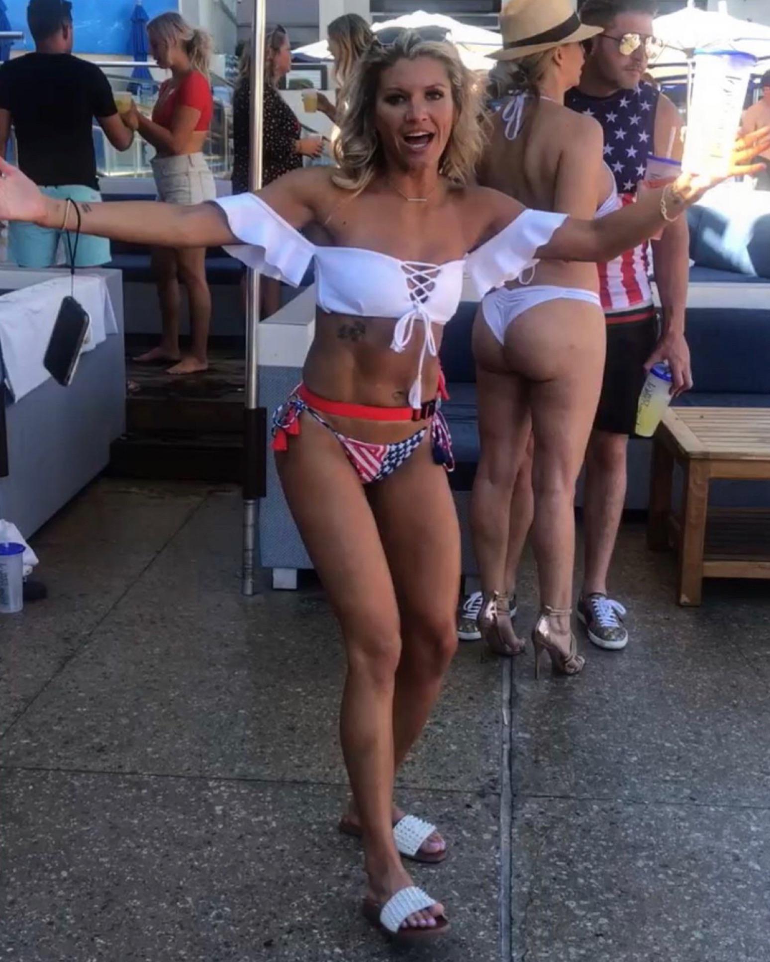 Ashley Yoder and some 🍑 r/AshleyYoder