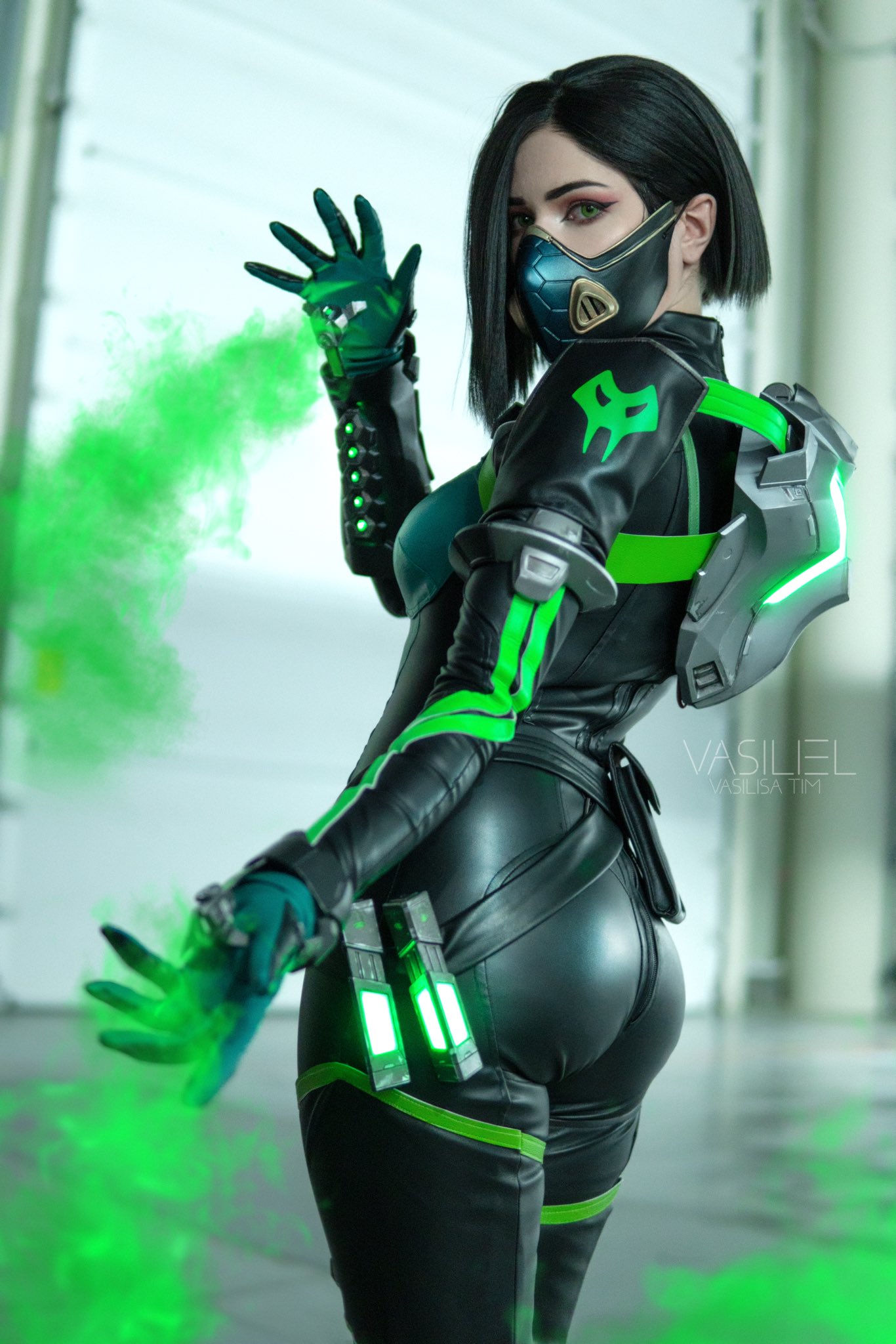 Viper cosplay (Vasiliel_cos) : valorantrule34