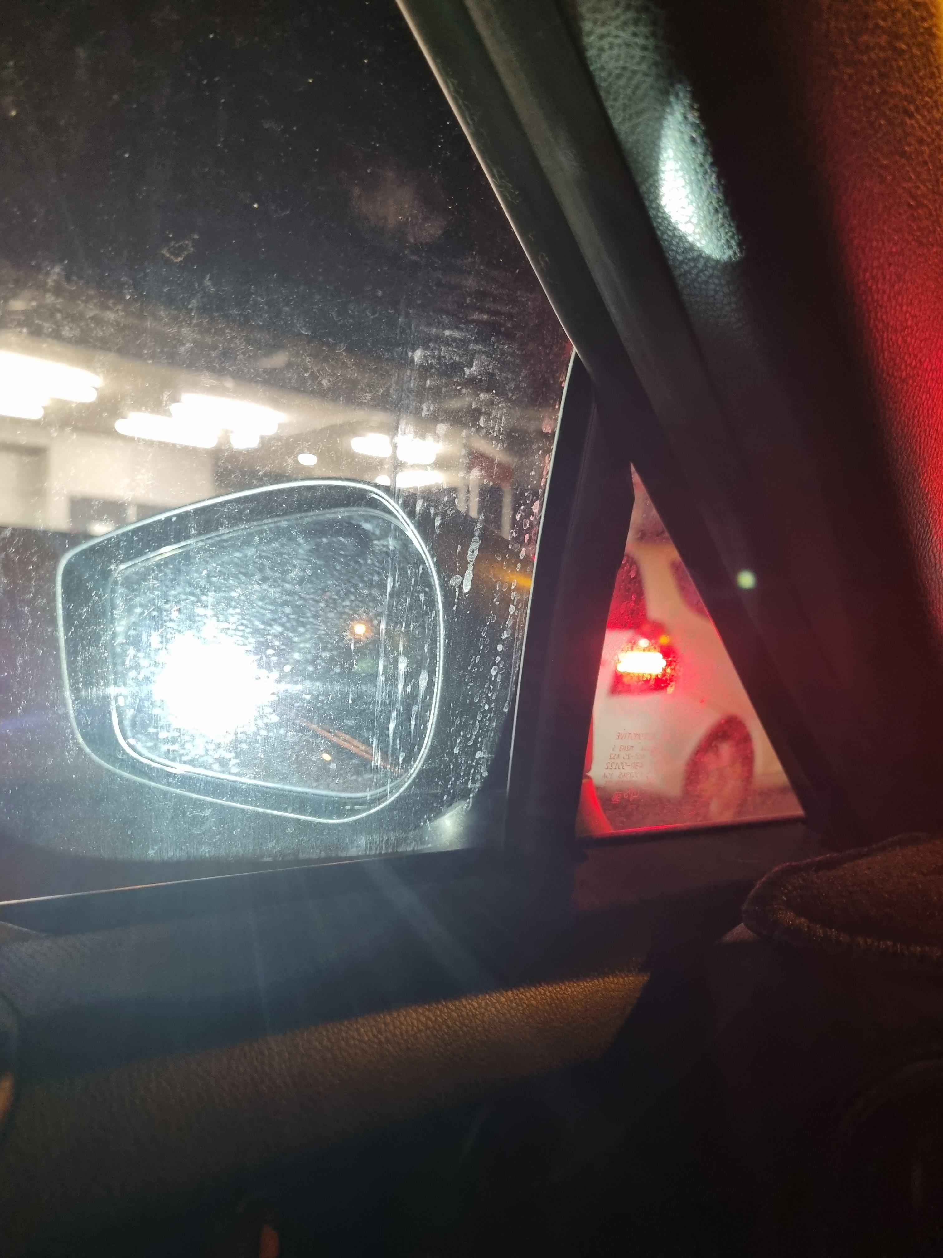 why are your lights so bright? 🤠 r/sydney