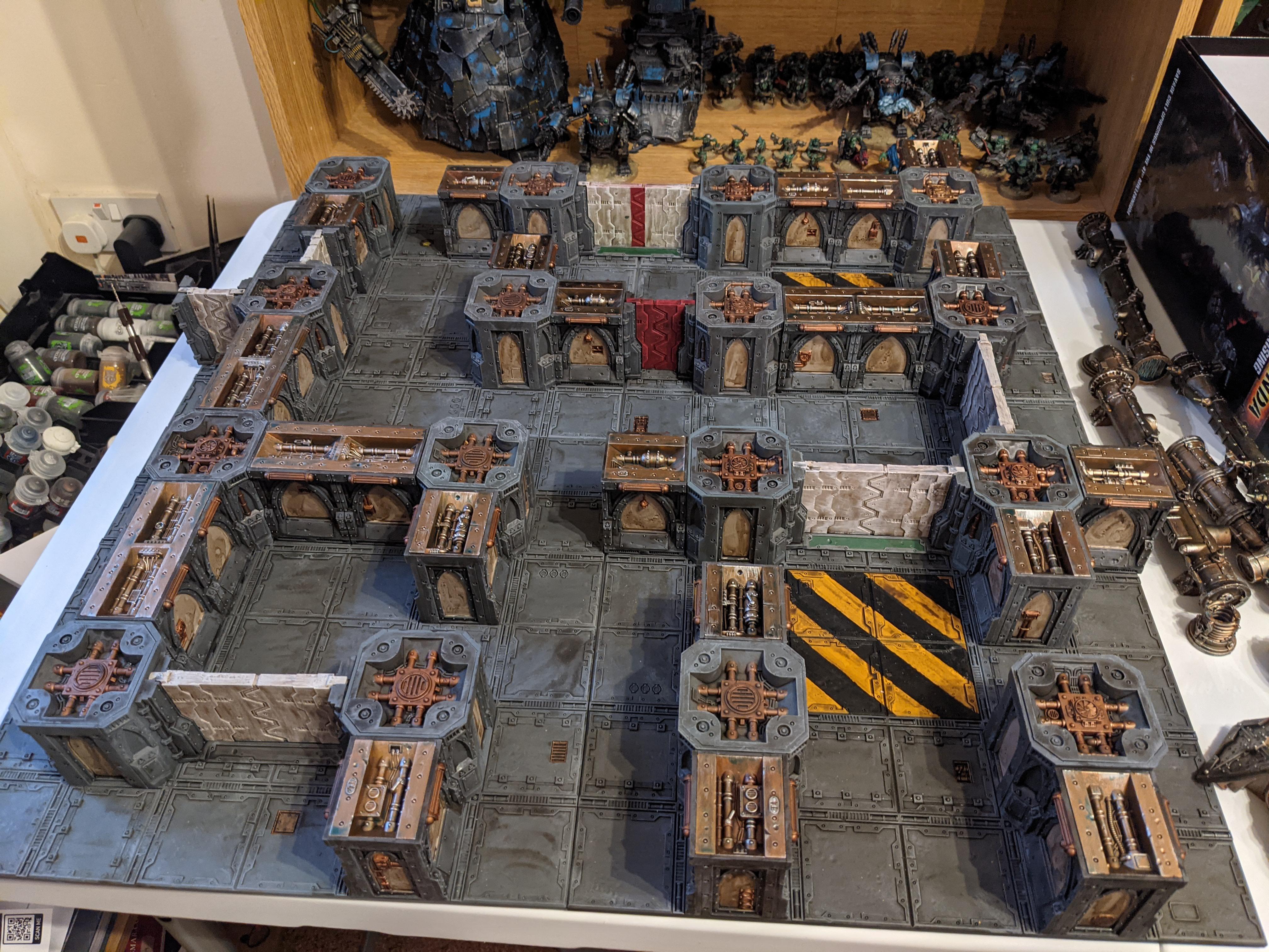 Zone mortalis board finished. Just need more tiles now r/necromunda