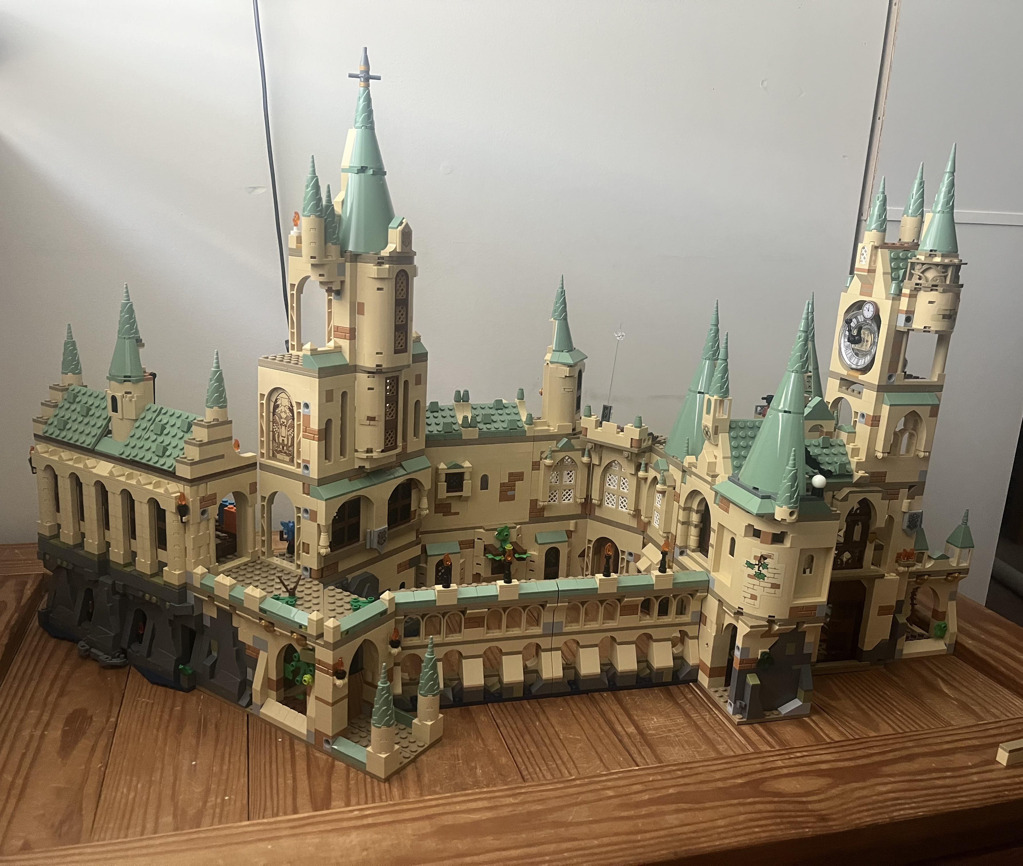 Combined all the 20212023 Hogwarts Castle sets, not bad! r/legoharrypotter