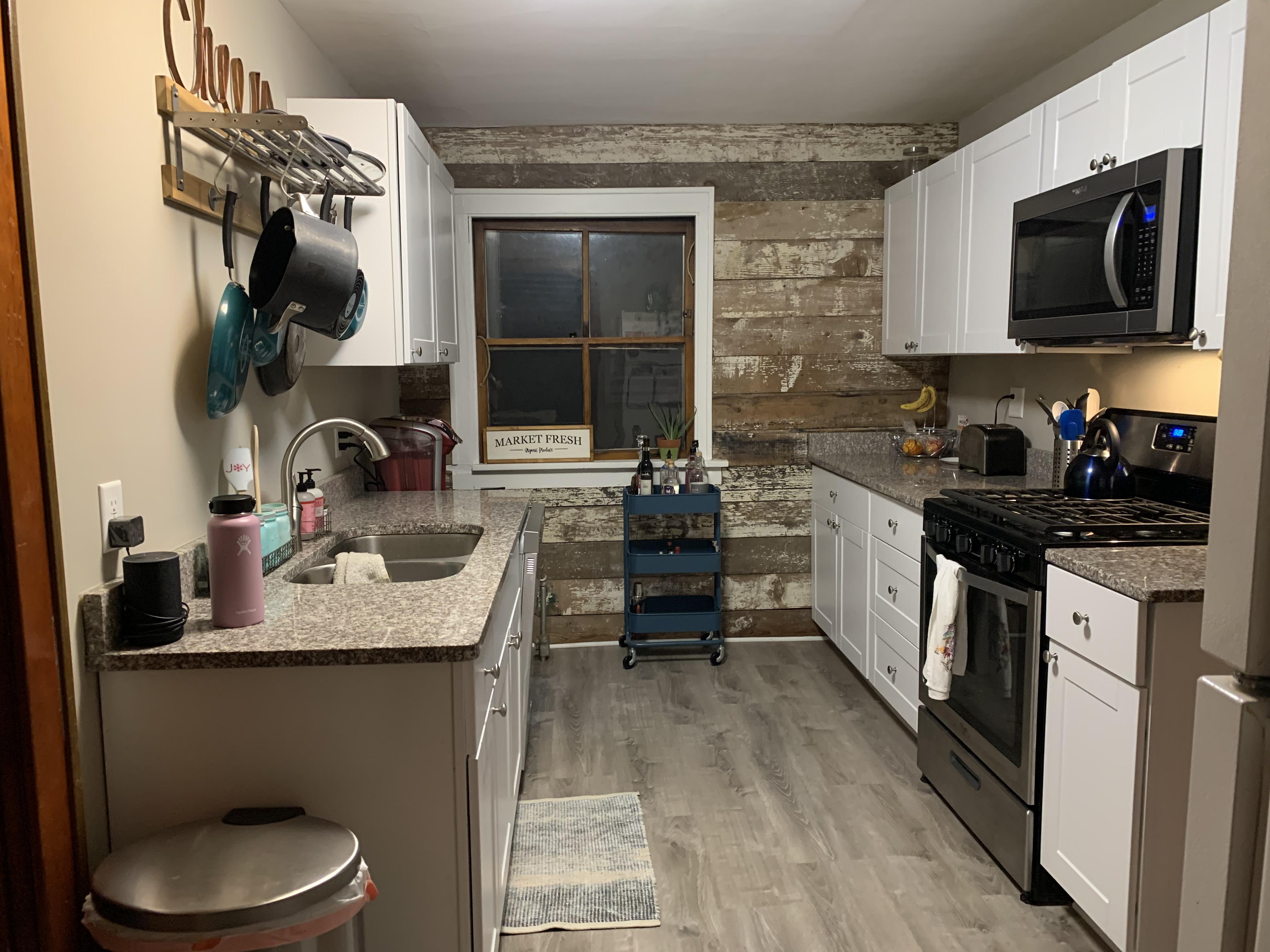 Cozy kitchen, Minneapolis. r/CozyPlaces