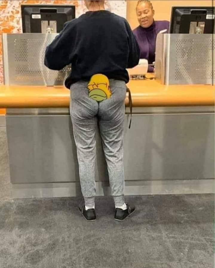 Ah, I'm just a big, toasty, cinnamon bun r/simpsonsshitposting