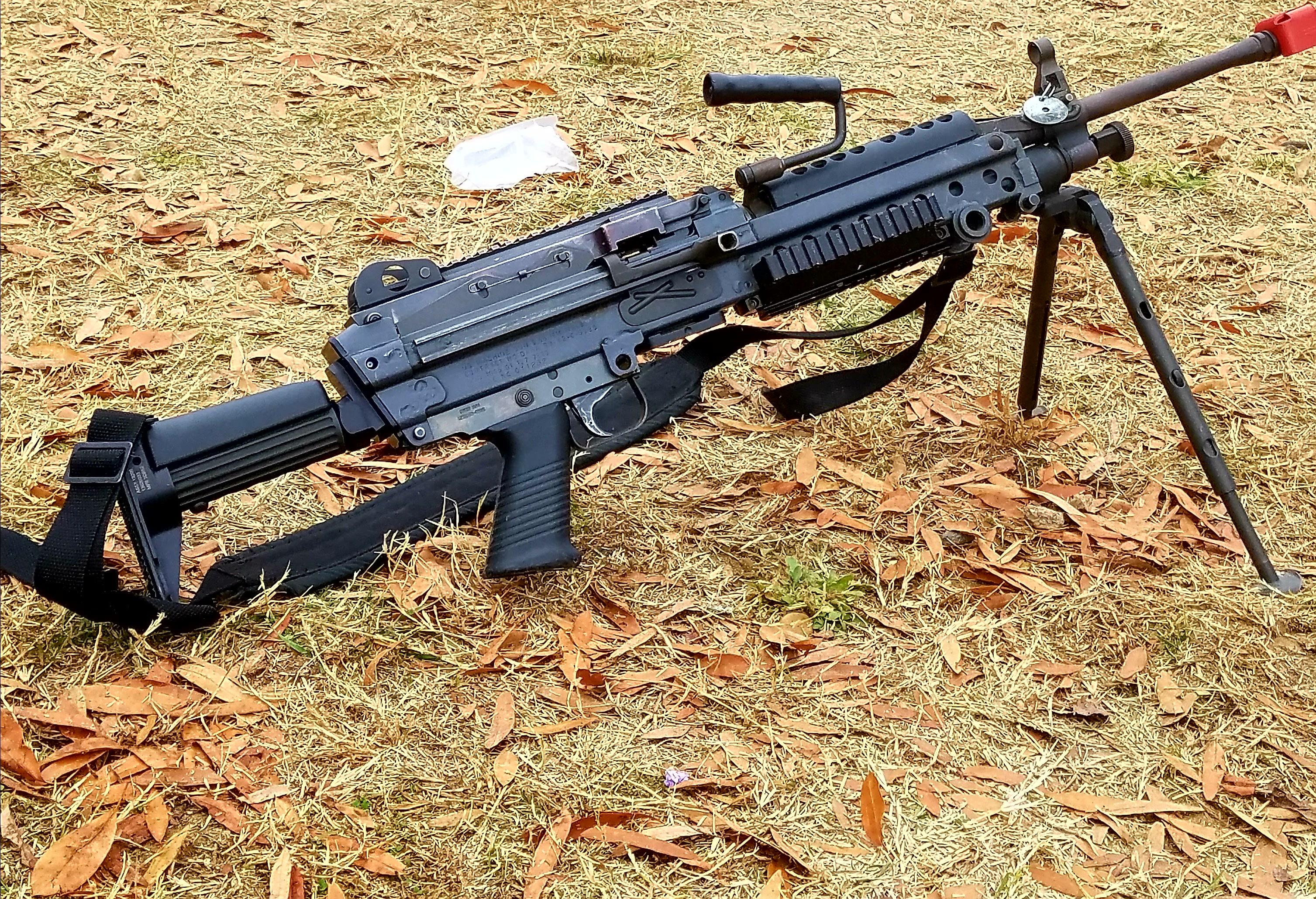 M249 SAW : r/Firearms