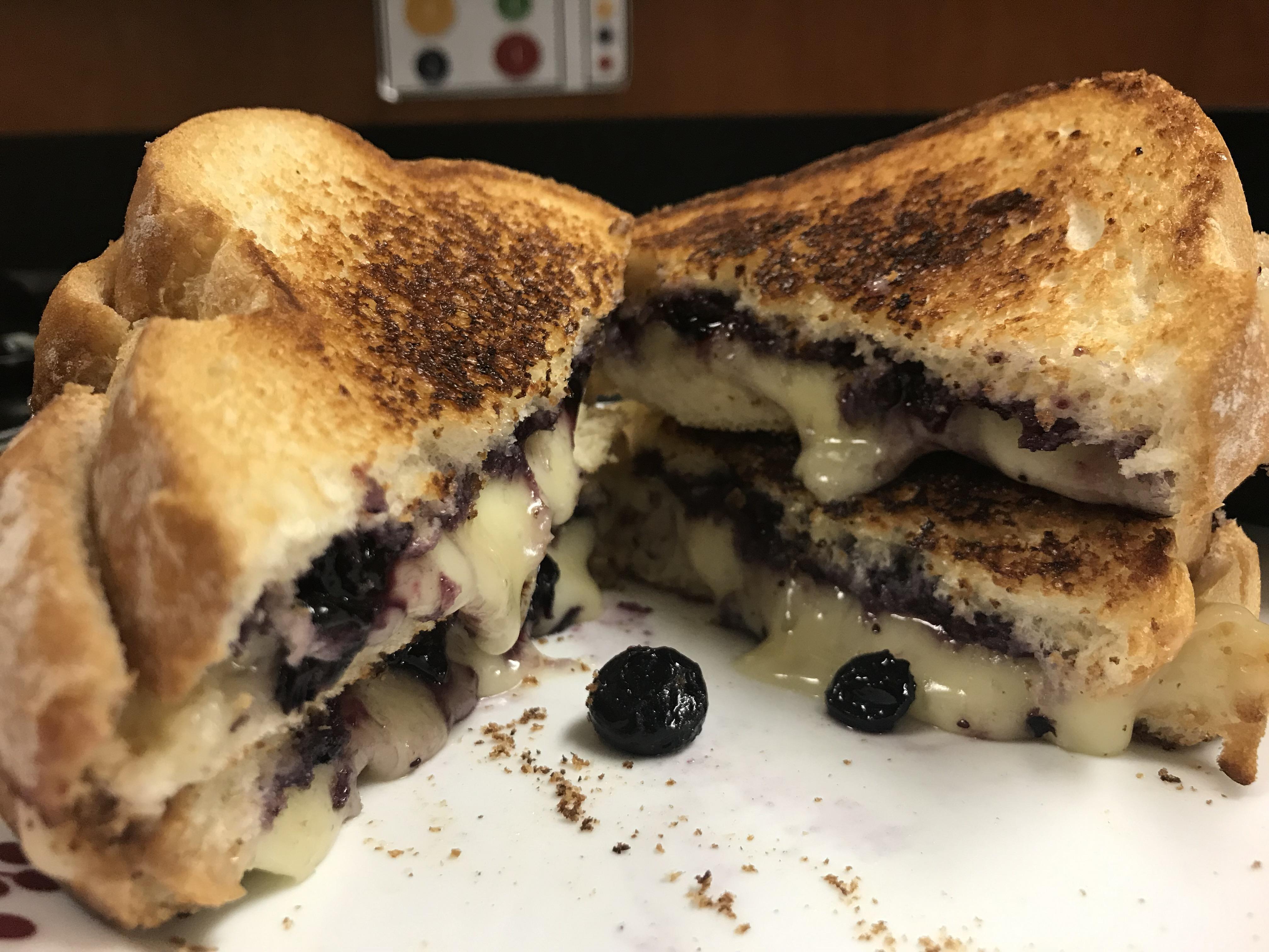 [Homemade] Blueberry Brie Grilled Cheese r/food