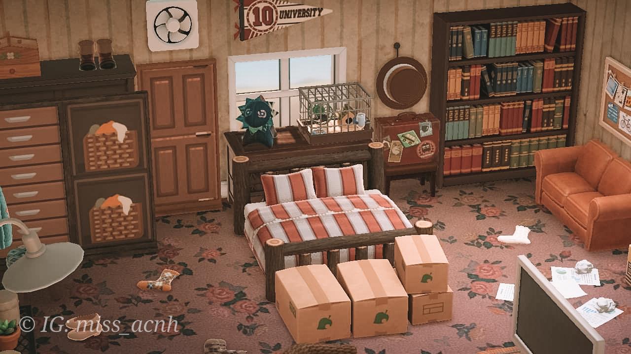 Messy teen bedroom 🧡 I think these are the most realistic wall and