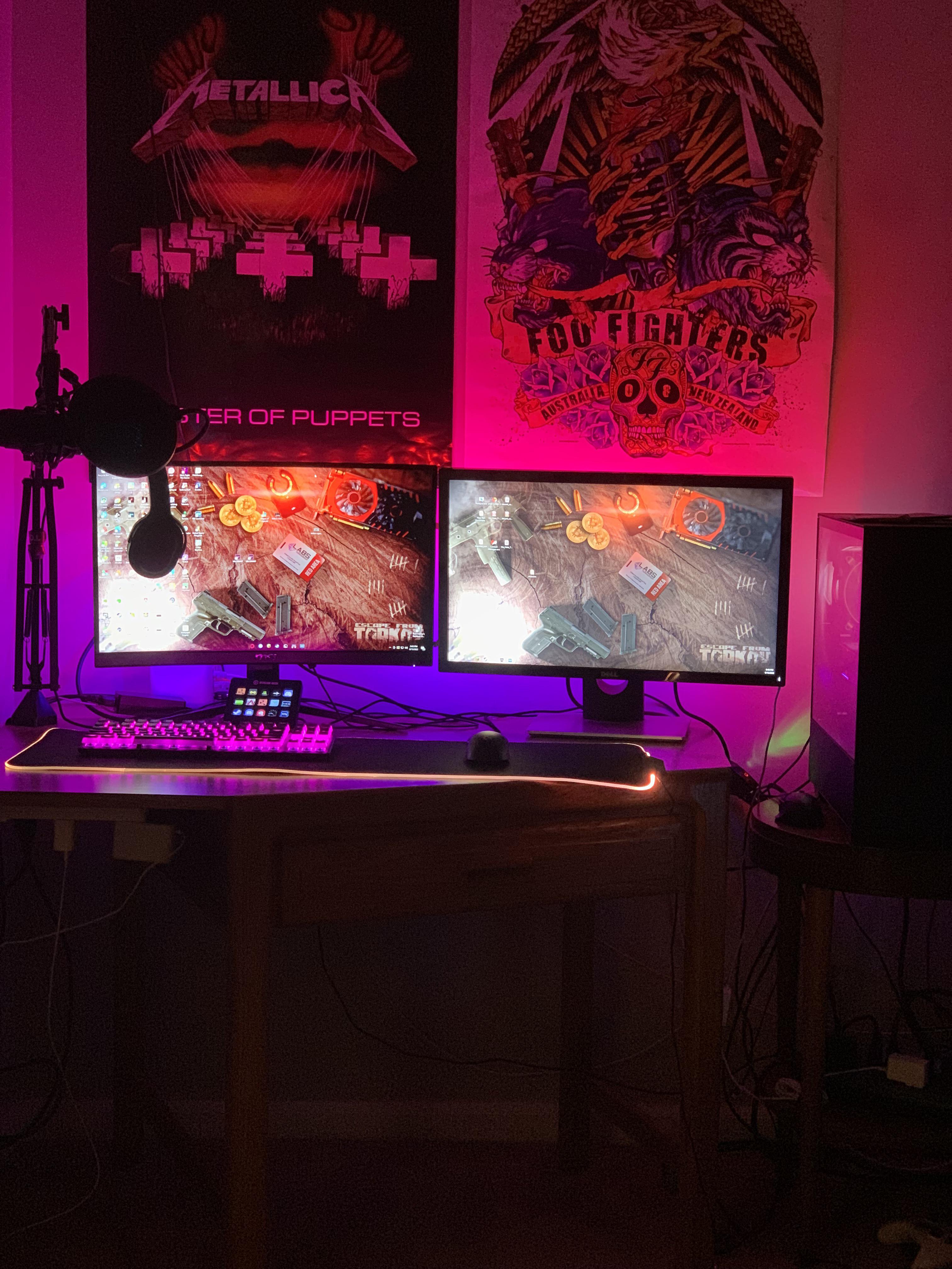 My setup. Anyone got for a decent and pretty cheap desk