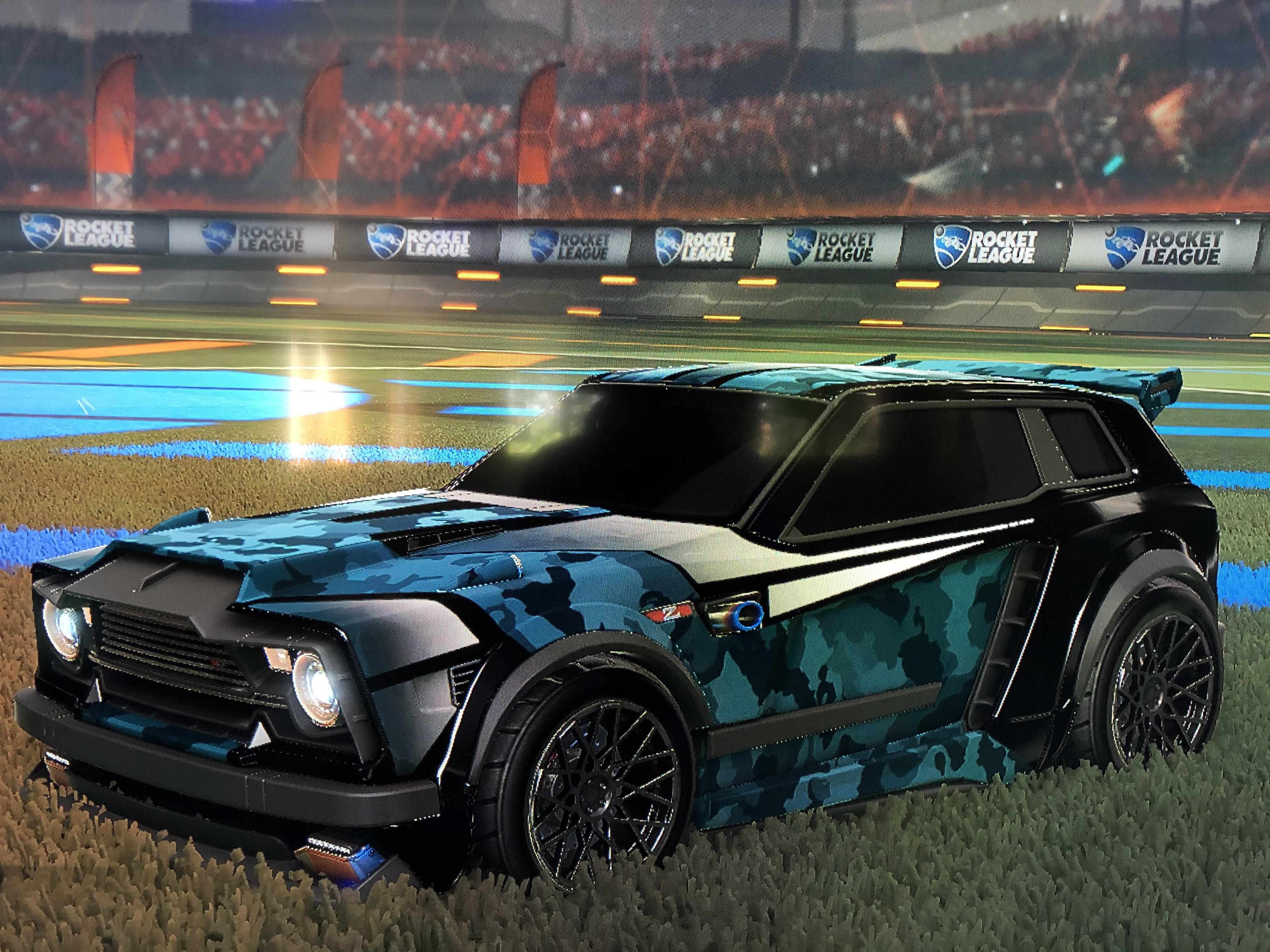 First Reddit Post ever! Been loving the camo paint finish recently! r/RLFashionAdvice