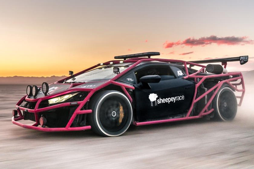 This TwinTurbo Huracan Rally Car with exterior roll cage