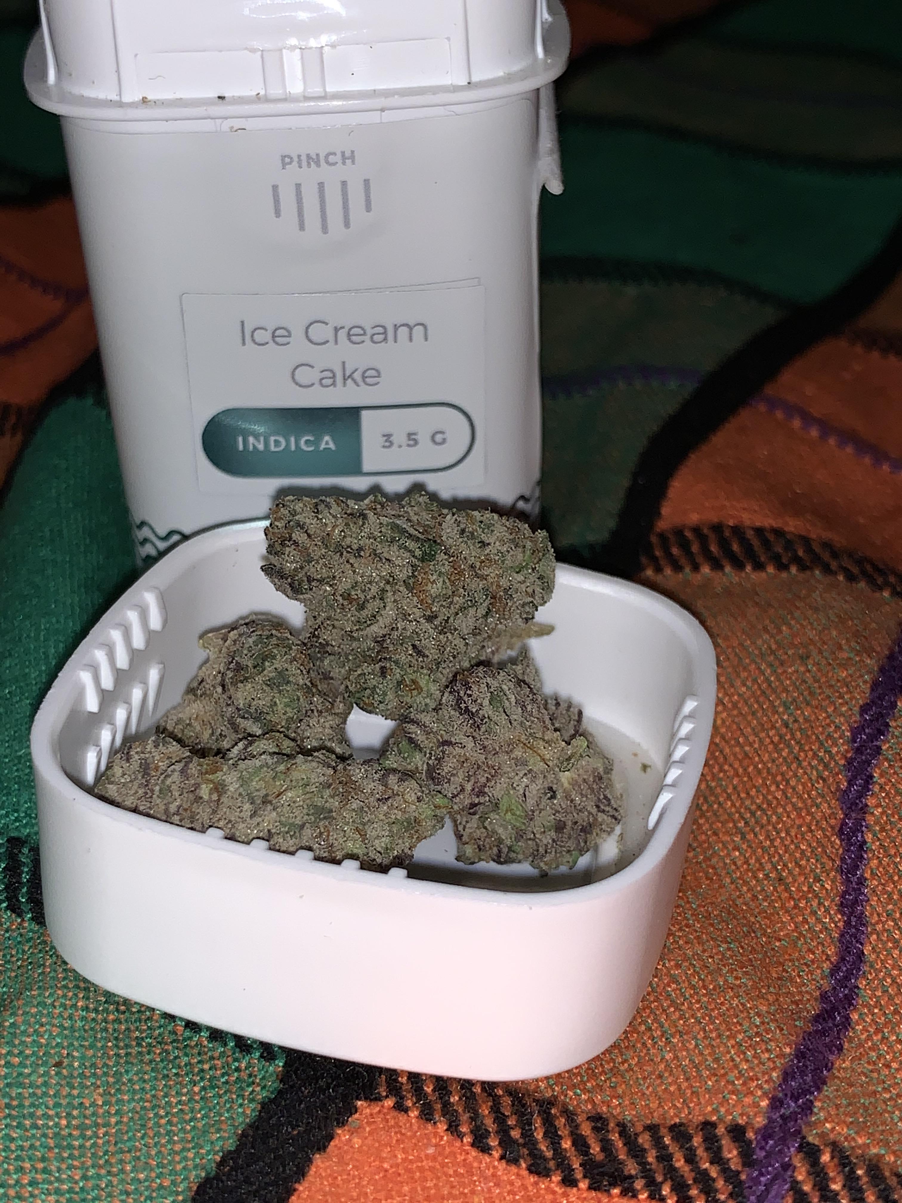 Aeriz Ice Cream Cake 24.25 ILTrees