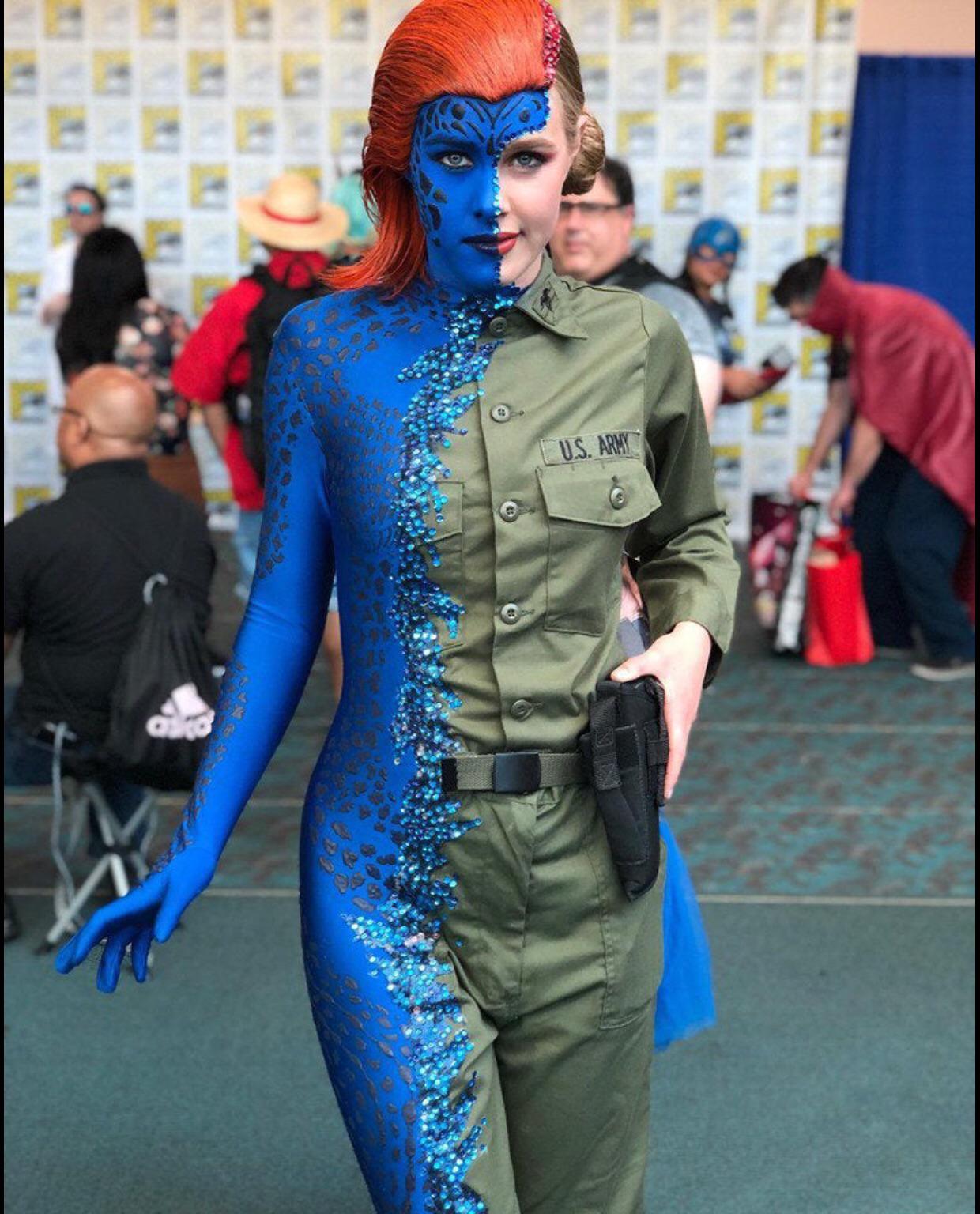 This cosplay wow amazing r/Damnthatsinteresting