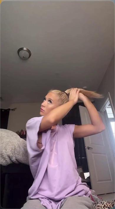 Nip slip from tiktok video : SexyLizzyWurst