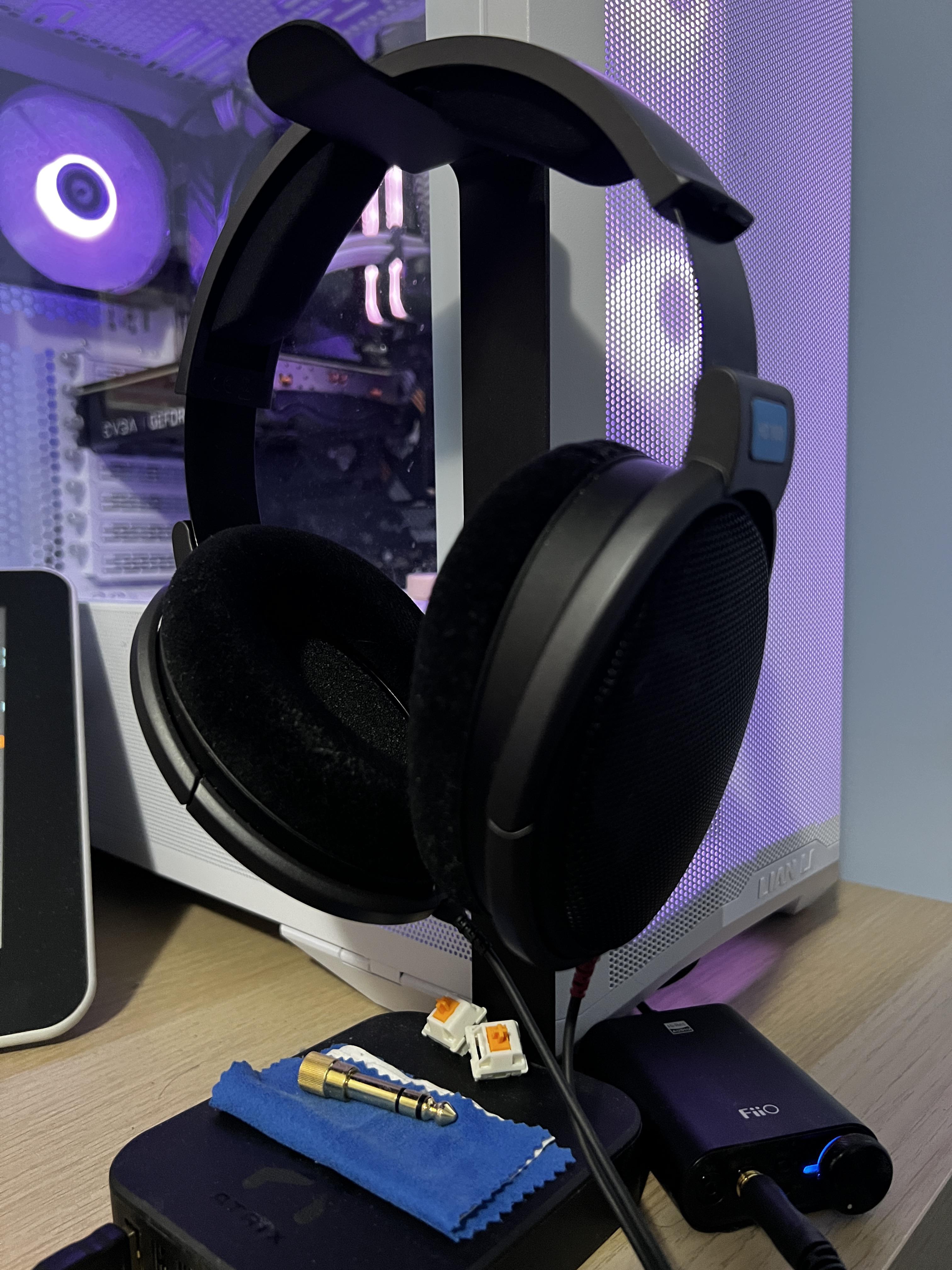 Finally completed a decent pairing with a dream headphone of mine, sings nicely r/headphones