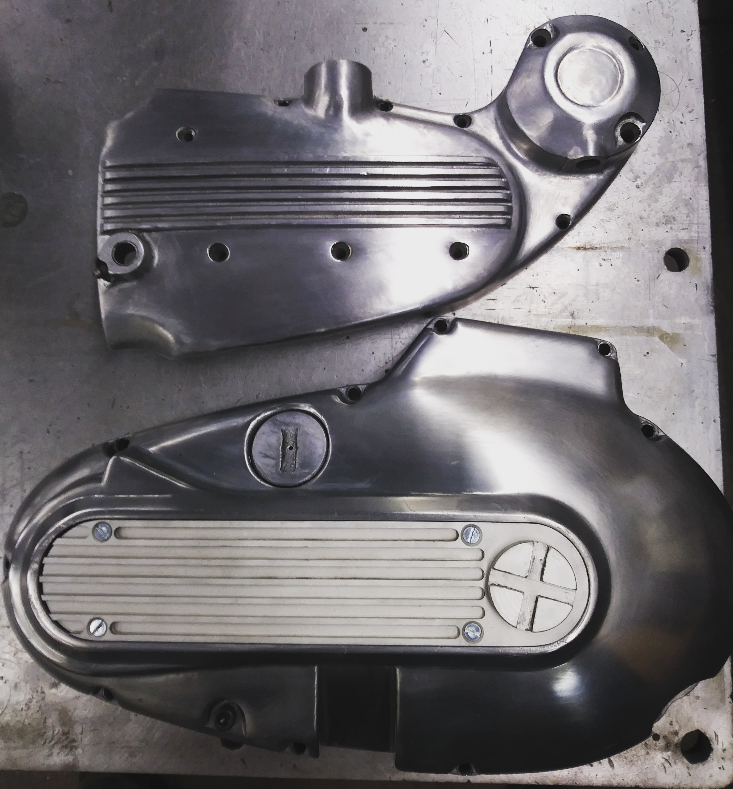 Finished the cam cover and primary for my '71 Ironhead r/bikebuilders