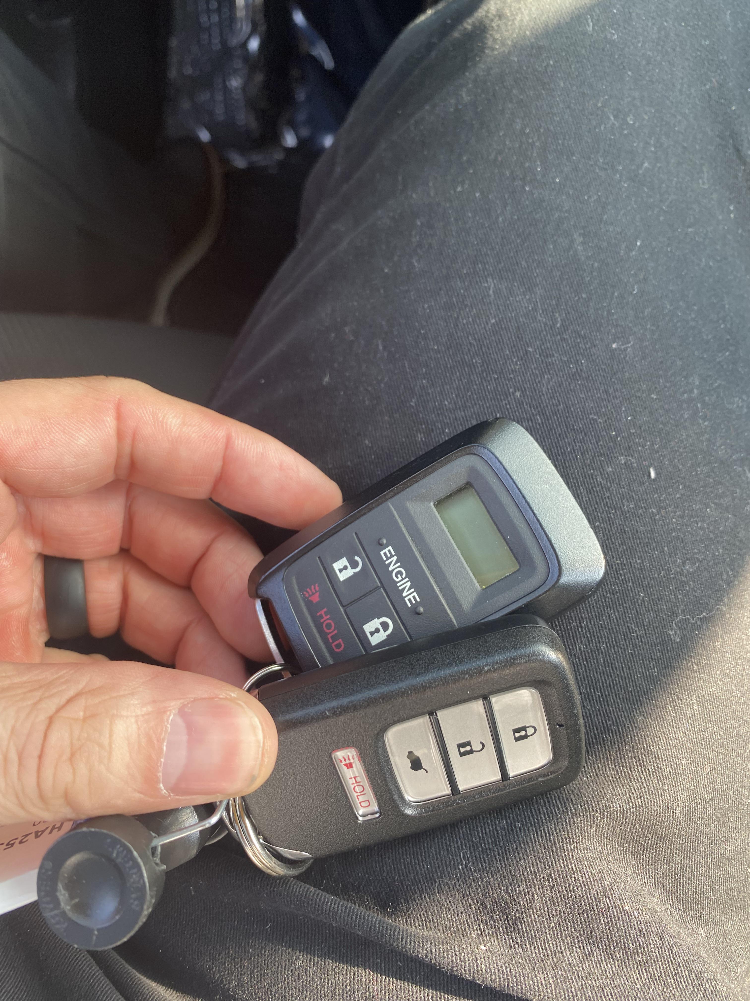Anyone else have this kind of Honda-brand remote start? Questions… : r
