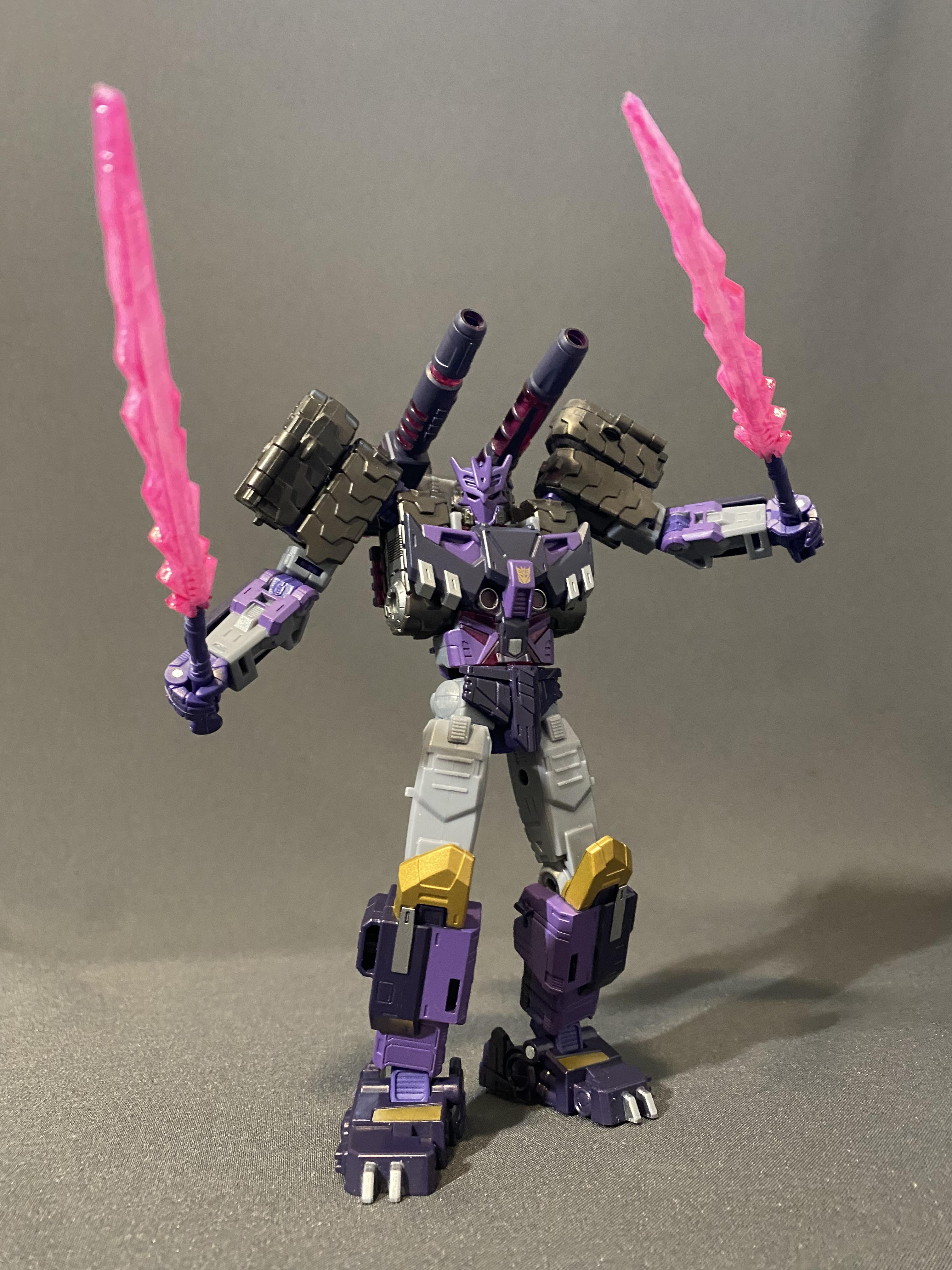 Is there an Autobot equivalent of Tarn? Never read the comics. Picked