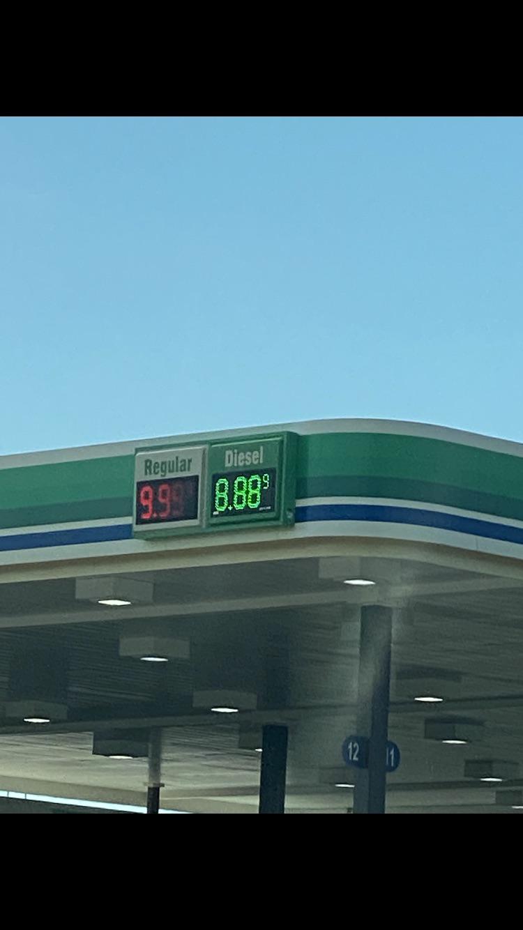 This gas station in North Carolina price gouging iamatotalpieceofshit