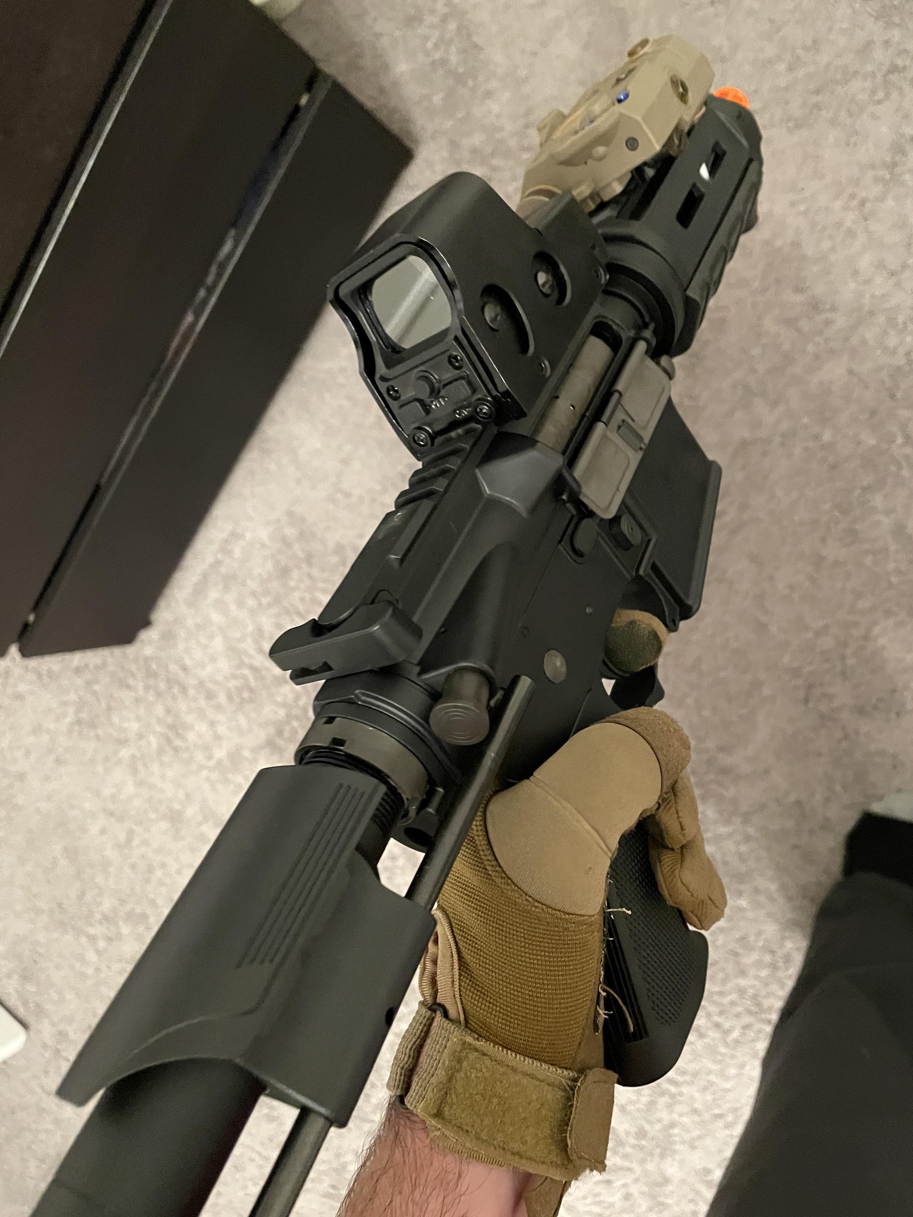 Realistic recoil Airsoft rifle. (IT KICKS) airsoft