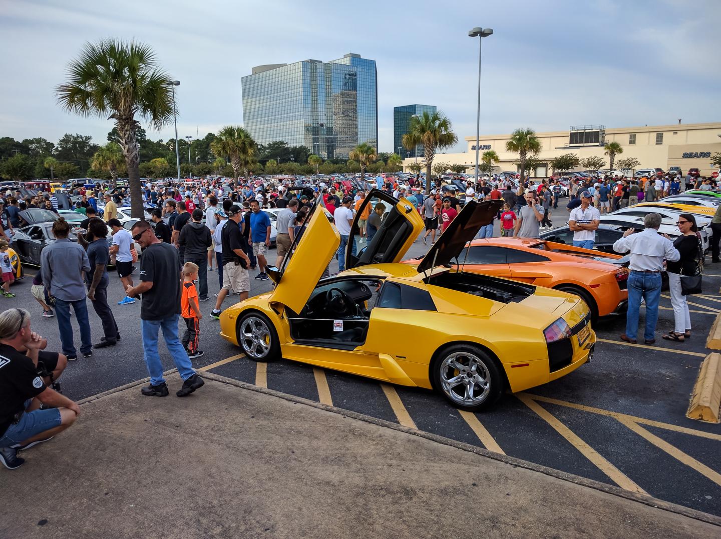 Beautiful morning and an amazing turnout for Coffee & Cars r/houston