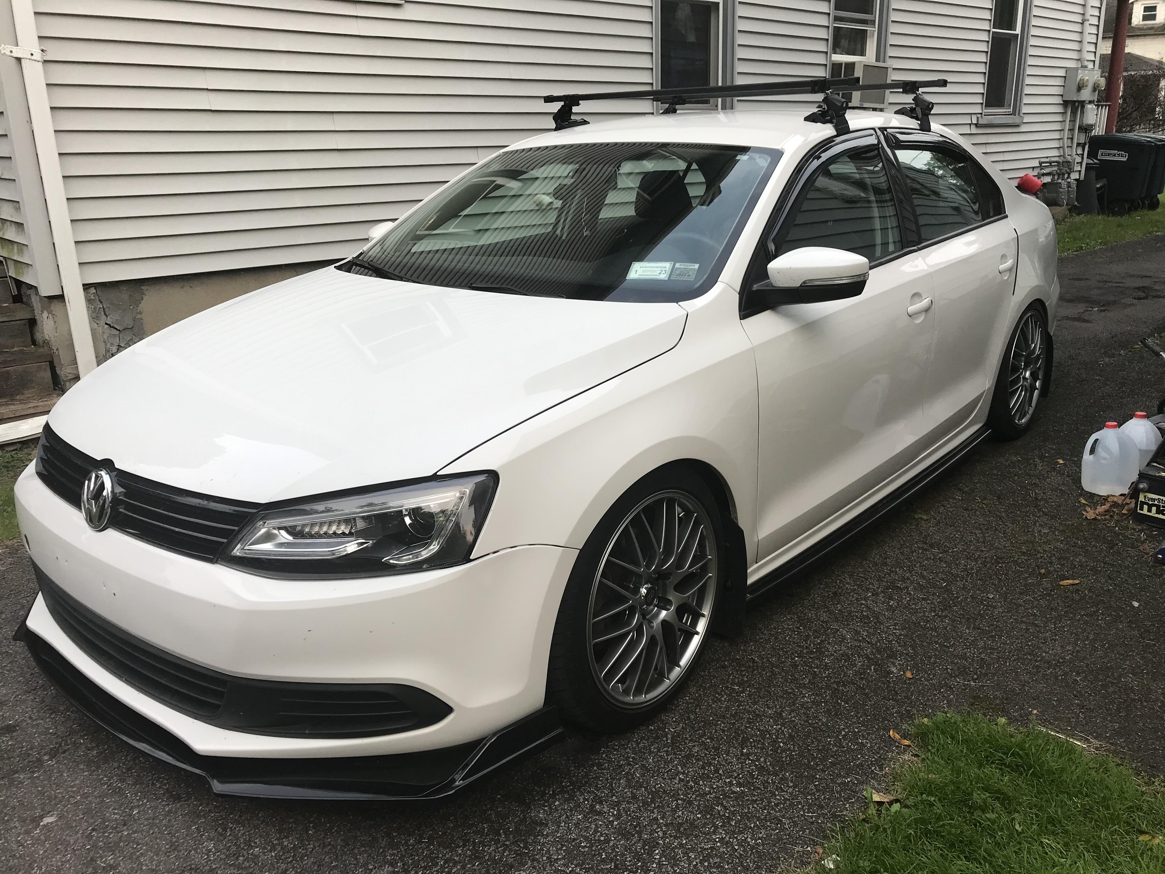 Anyone know what size fairing I need for the sportrack sr1010? r/jetta