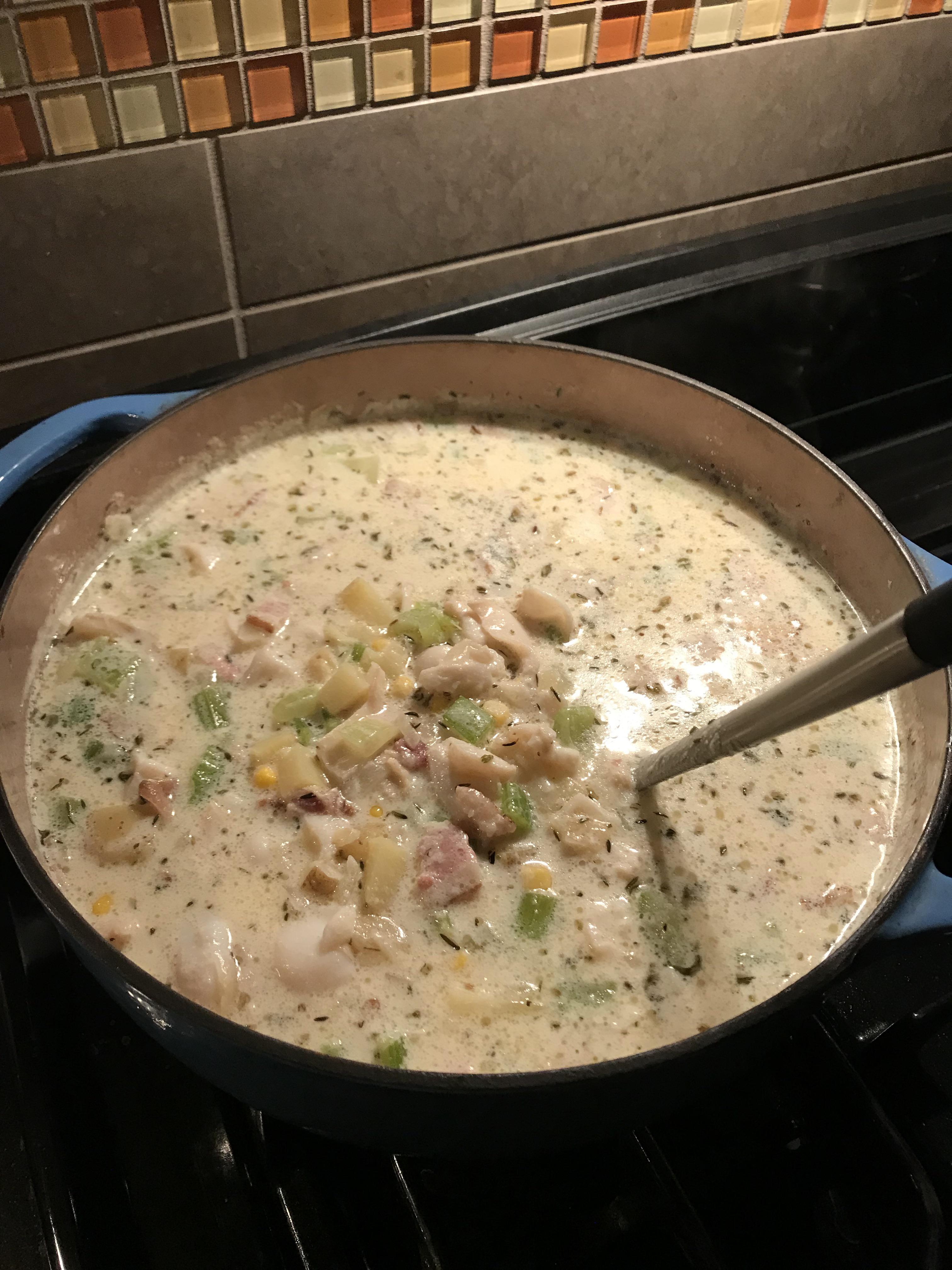 [Homemade] Pacific Razor Clam Chowder r/food