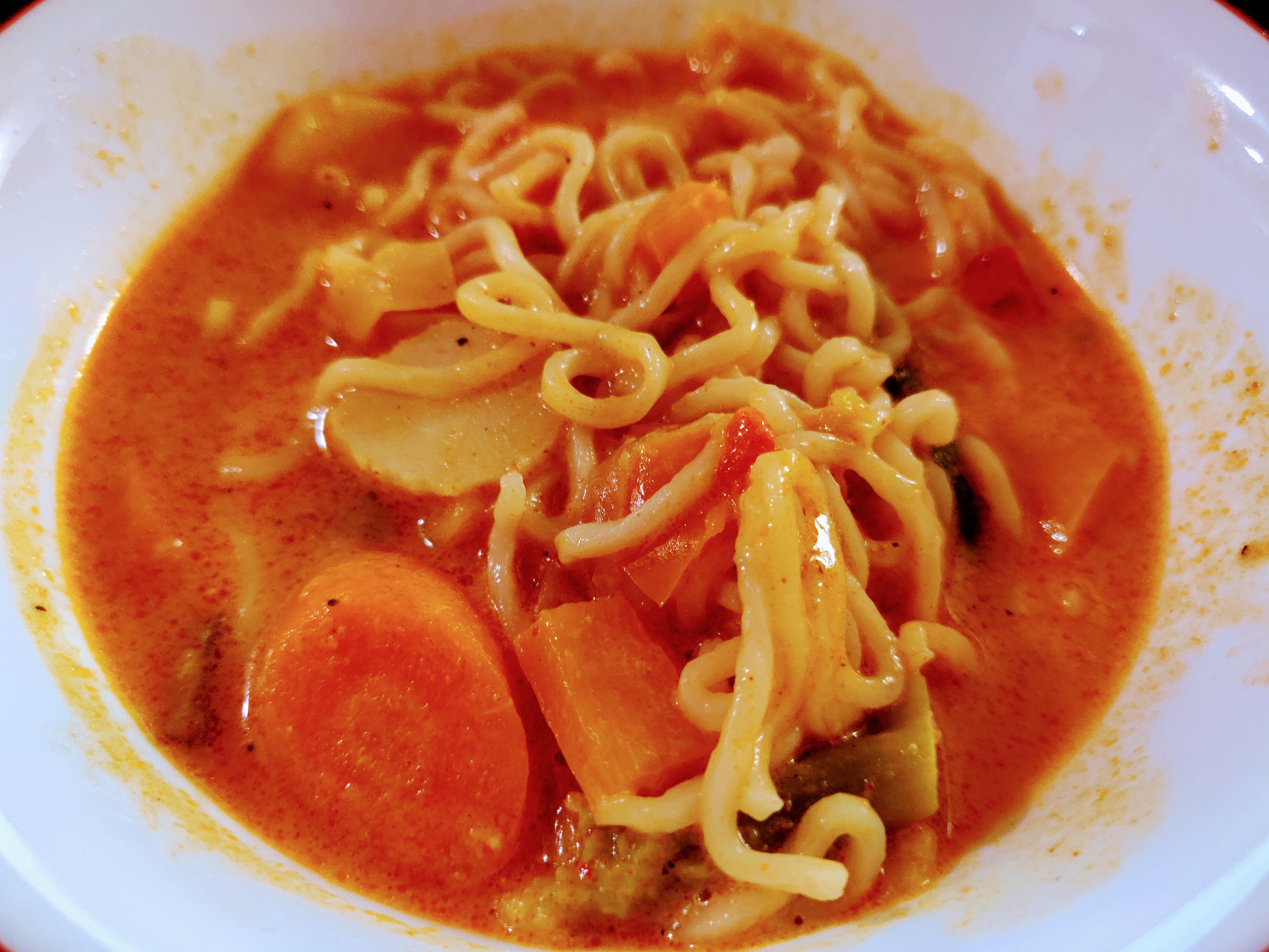 Homemade quickfix curry ramen with Maggi noodles, coconut milk